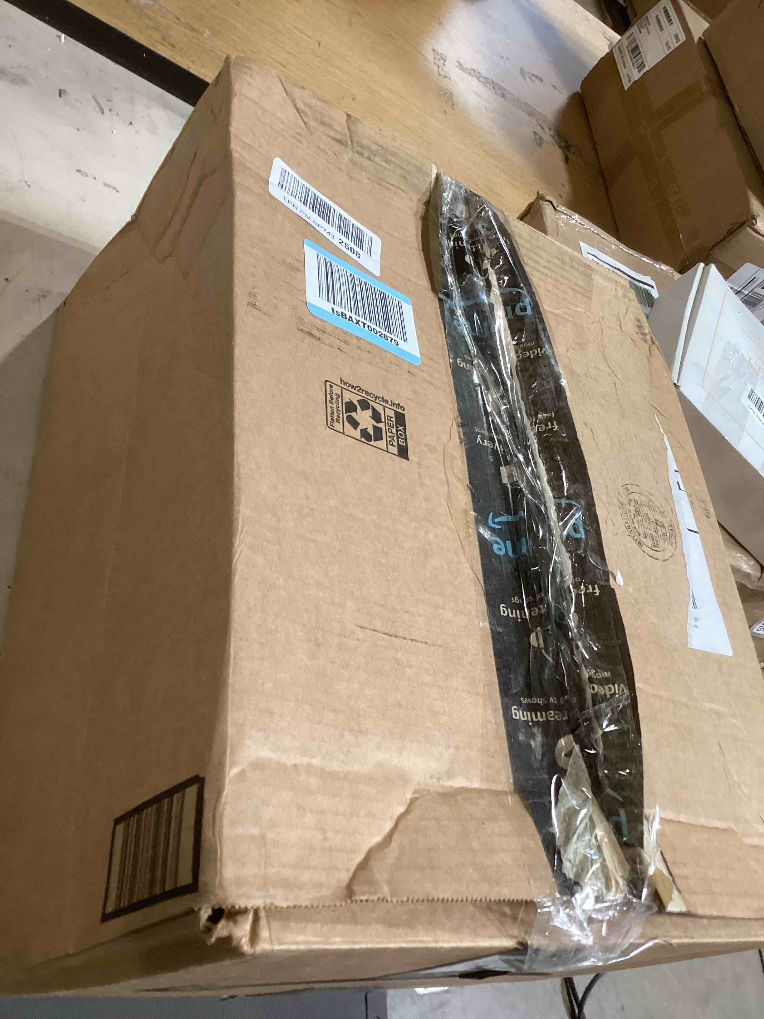 https://s3.amazonaws.com/lotting-images-prod/bidfta/PPE2598980_1756919496098.jpeg