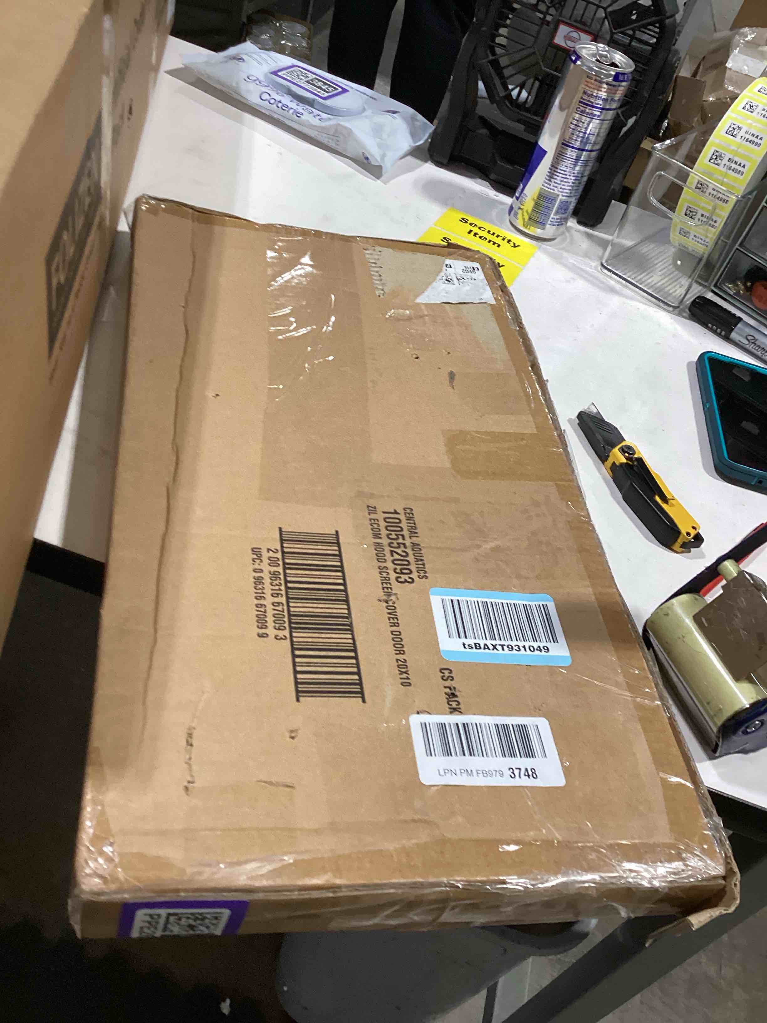 Condition photo showing Good Condition for Zilla Pet Reptile Terrarium Fresh Air Screen Cover with Hinged Door 20" x 10" 20" x 10" Black