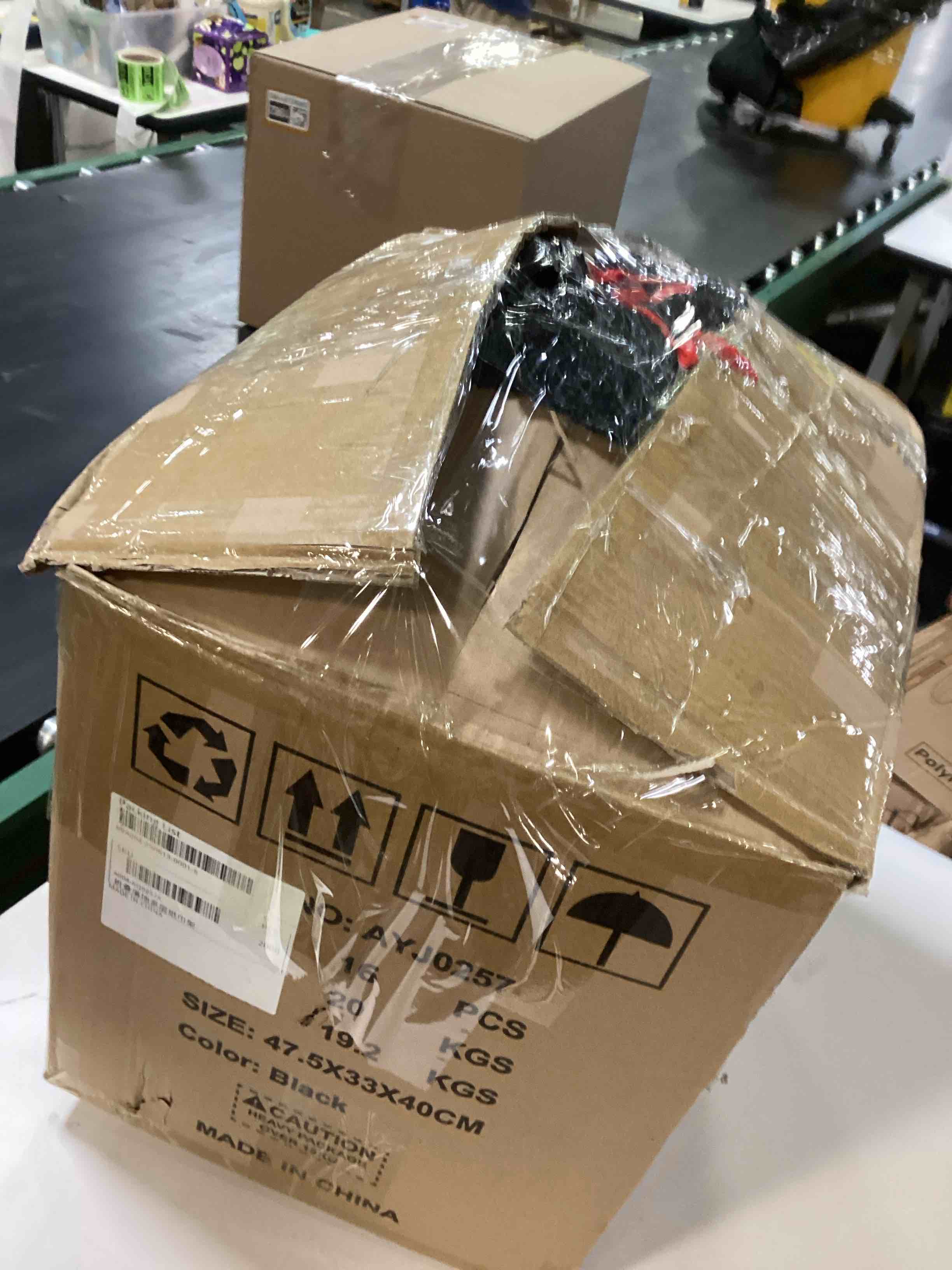 https://s3.amazonaws.com/lotting-images-prod/bidfta/PPE2611219_1761059893754.jpeg