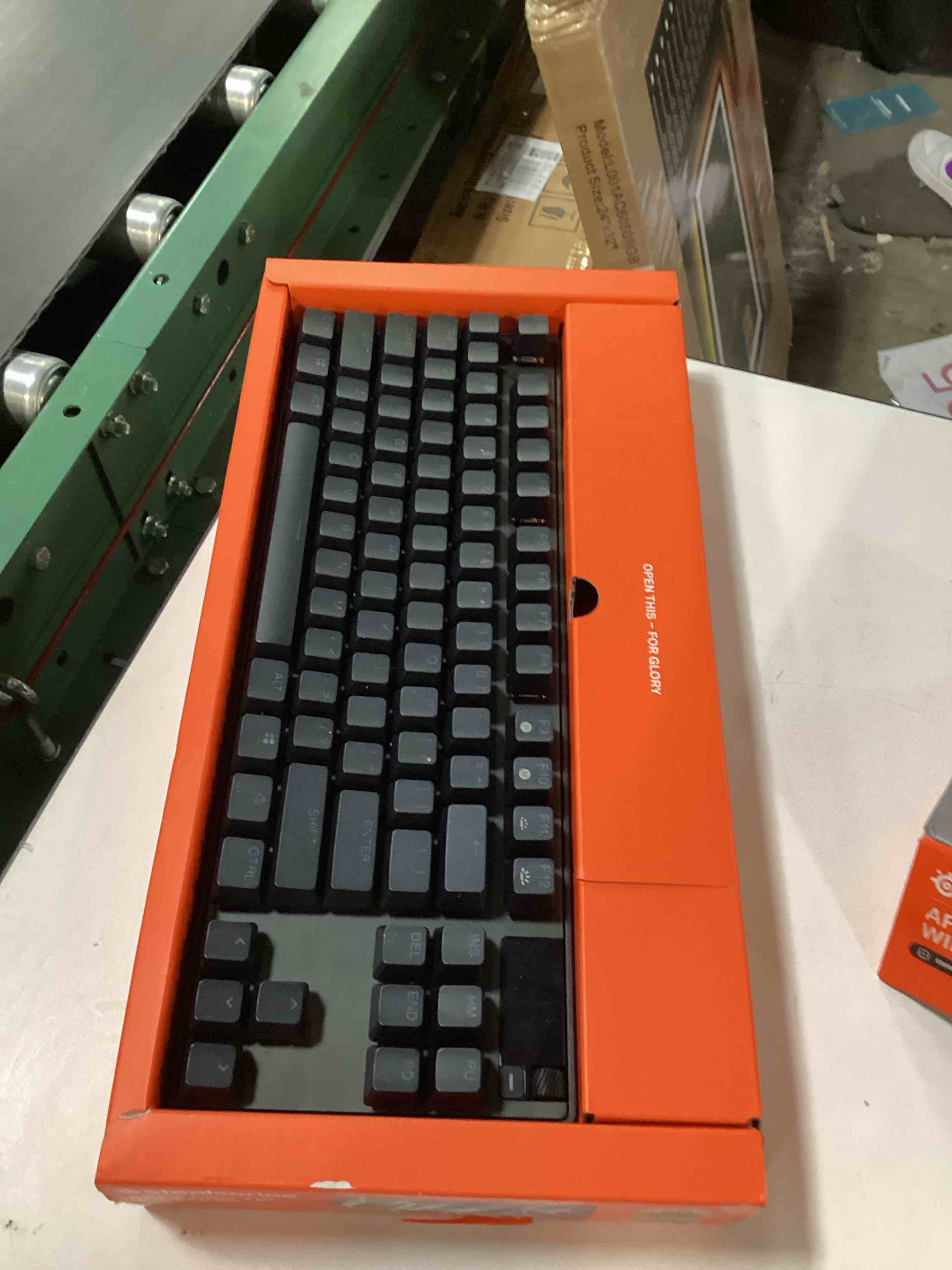 https://s3.amazonaws.com/lotting-images-prod/bidfta/PPE2611249_1761068281773.jpeg