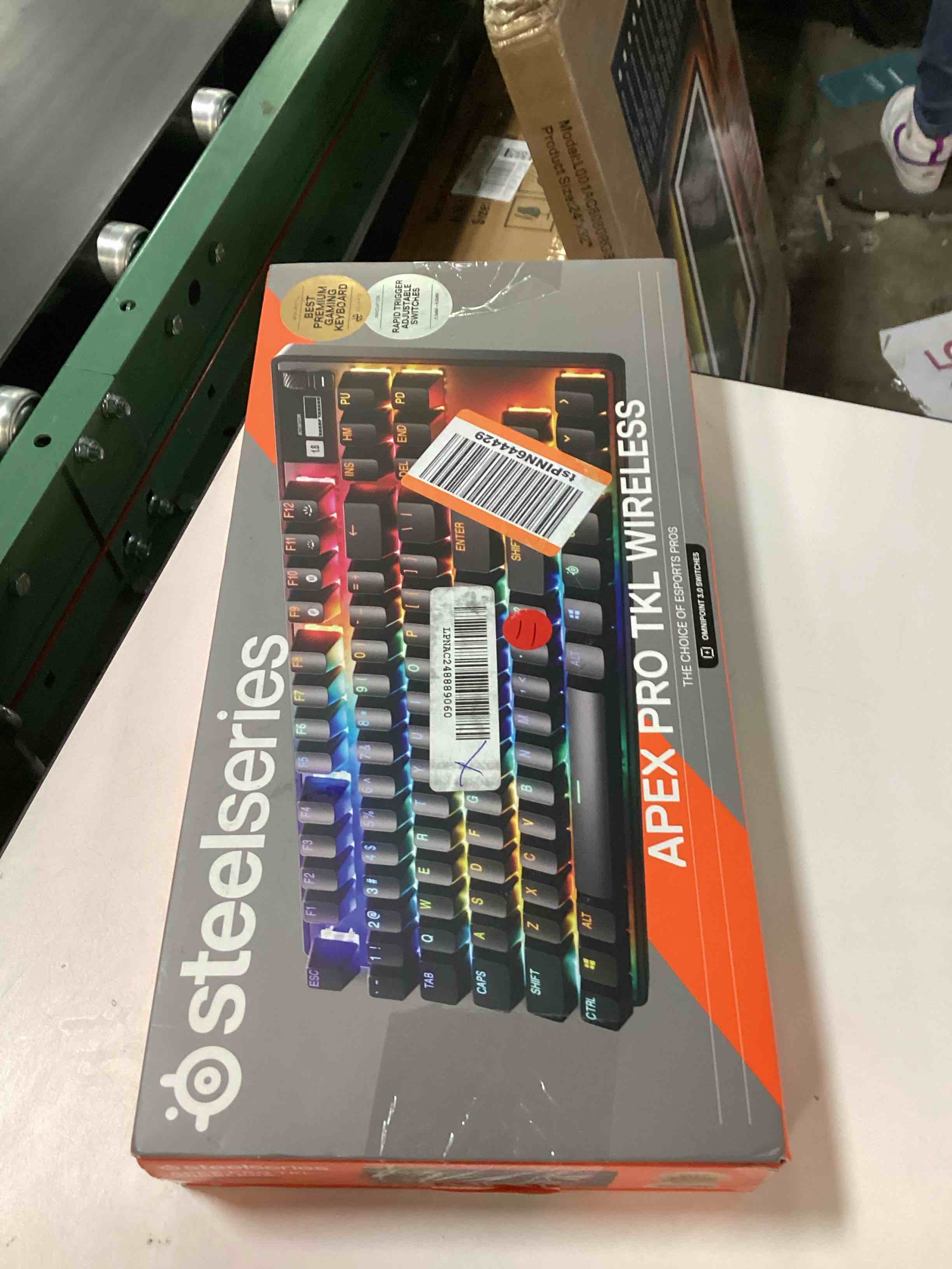 https://s3.amazonaws.com/lotting-images-prod/bidfta/PPE2611249_1761068294898.jpeg