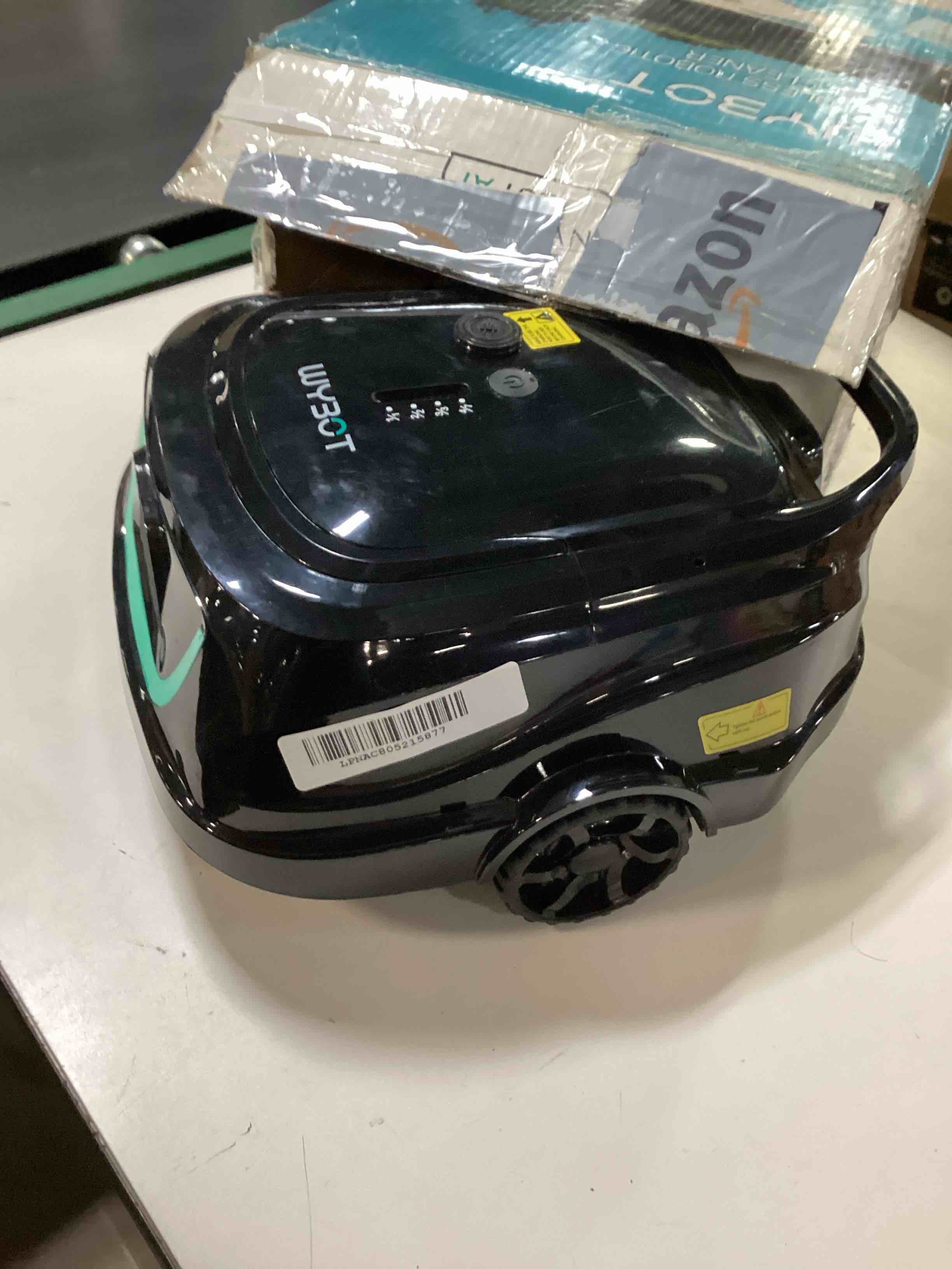 https://s3.amazonaws.com/lotting-images-prod/bidfta/PPE2611282_1761073452309.jpeg
