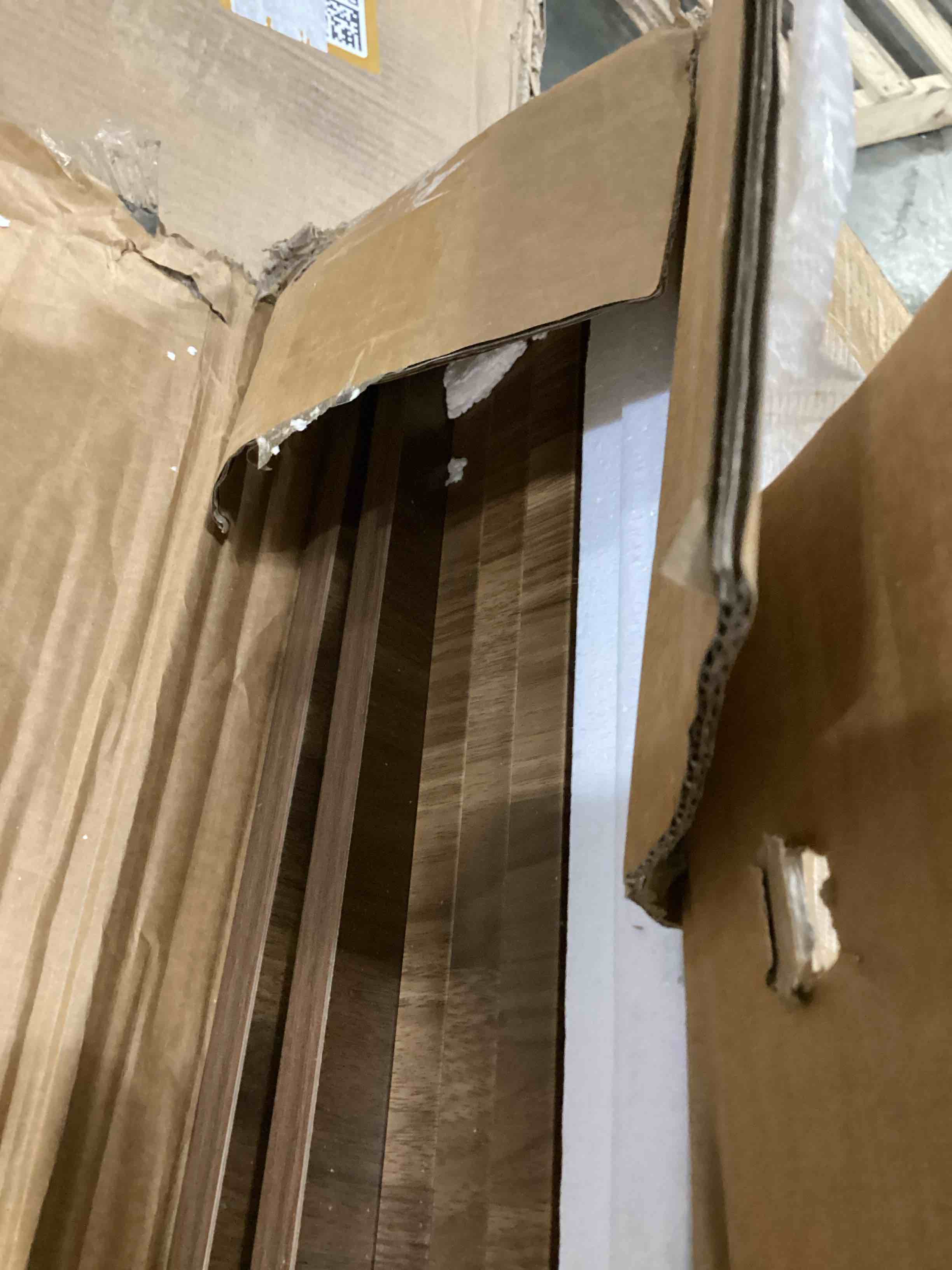 https://s3.amazonaws.com/lotting-images-prod/bidfta/PPE2620686_1759945076098.jpeg