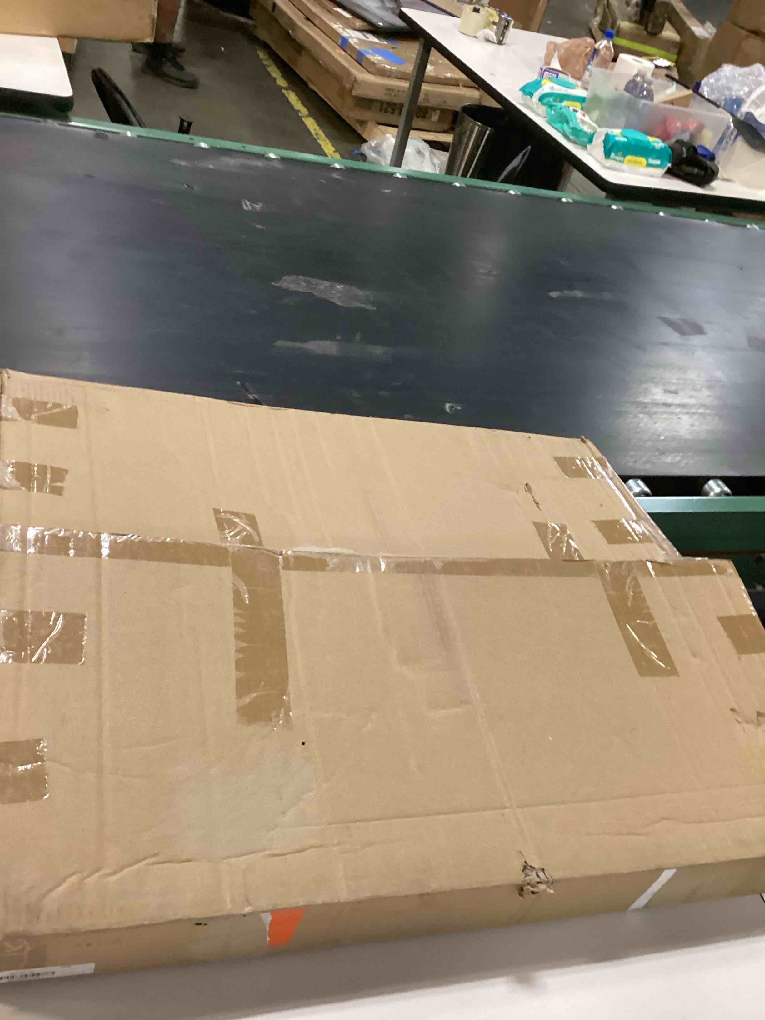 https://s3.amazonaws.com/lotting-images-prod/bidfta/PPE2626943_1759318974004.jpeg