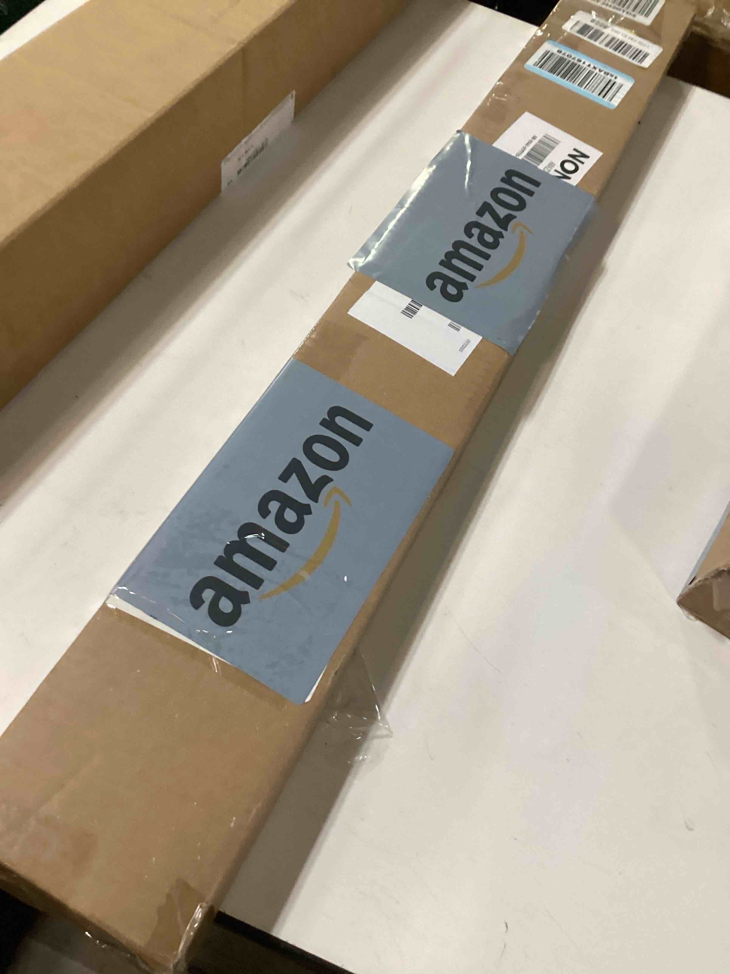 https://s3.amazonaws.com/lotting-images-prod/bidfta/PPE2627104_1759417796093.jpeg