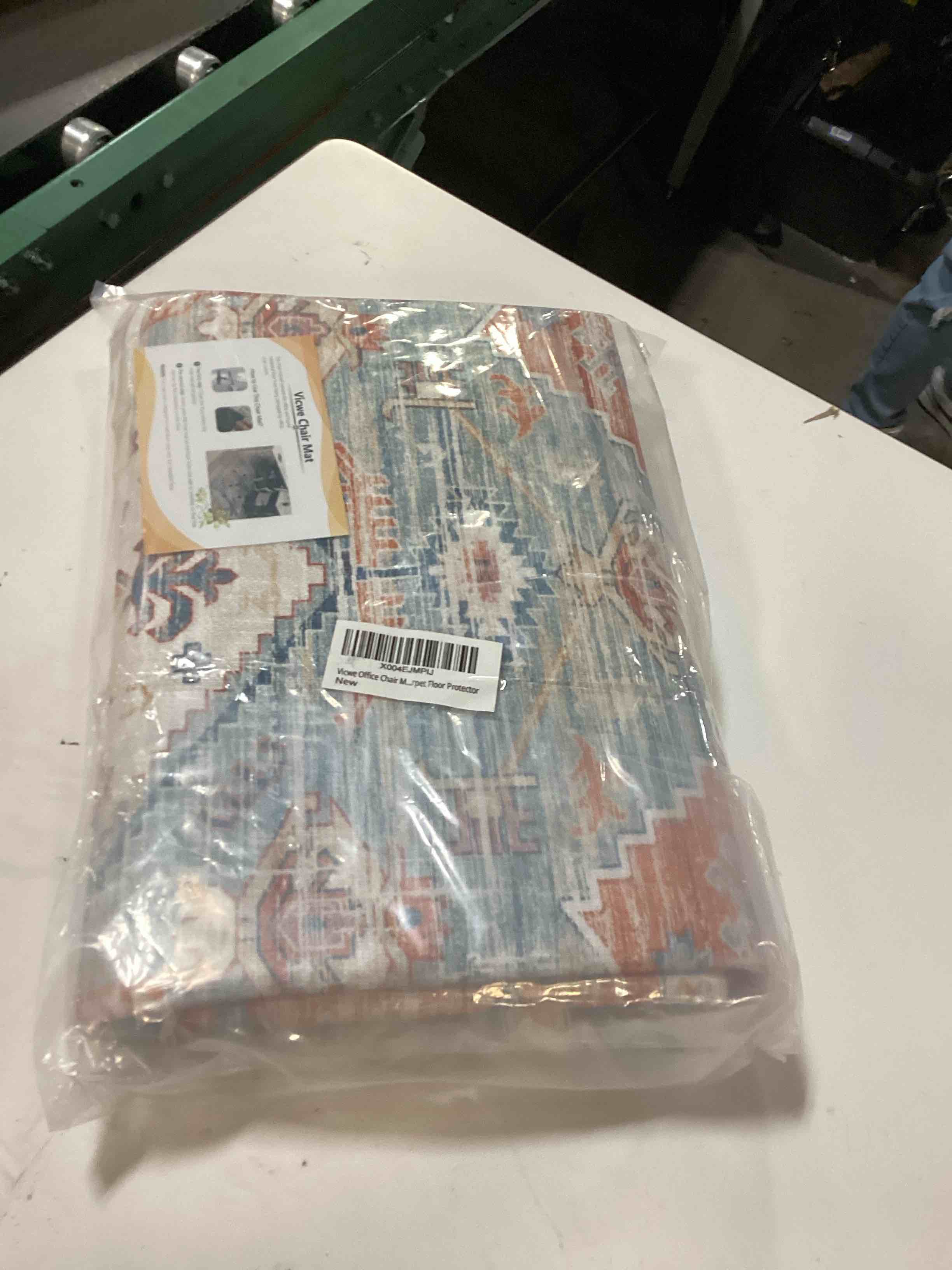 https://s3.amazonaws.com/lotting-images-prod/bidfta/PPE2628953_1760975093569.jpeg