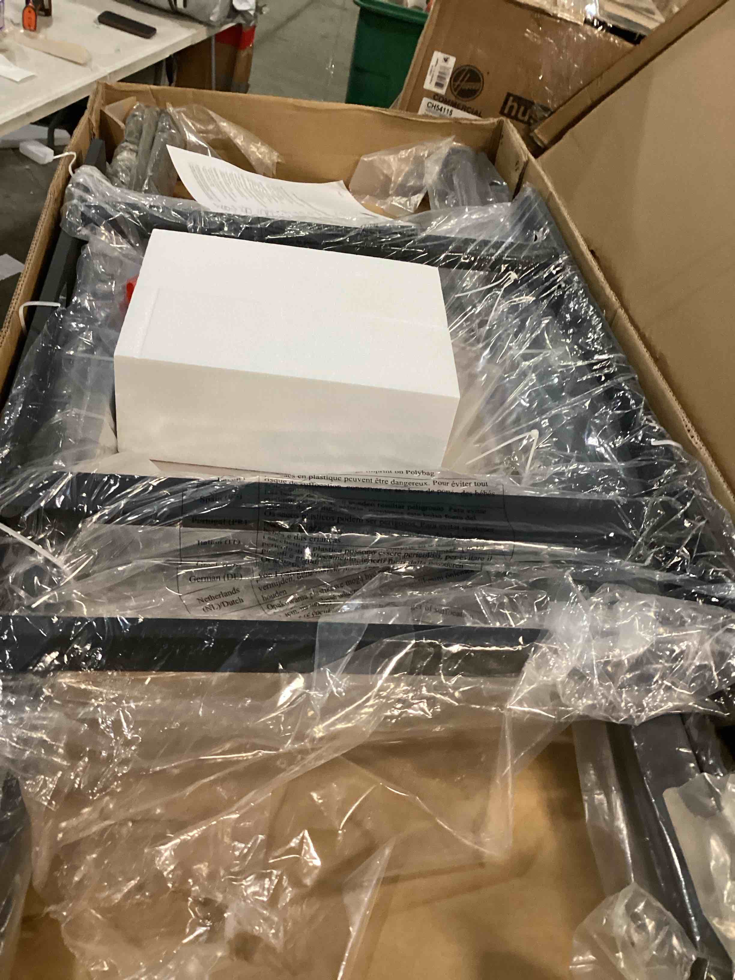https://s3.amazonaws.com/lotting-images-prod/bidfta/PPE2629421_1758306723792.jpeg