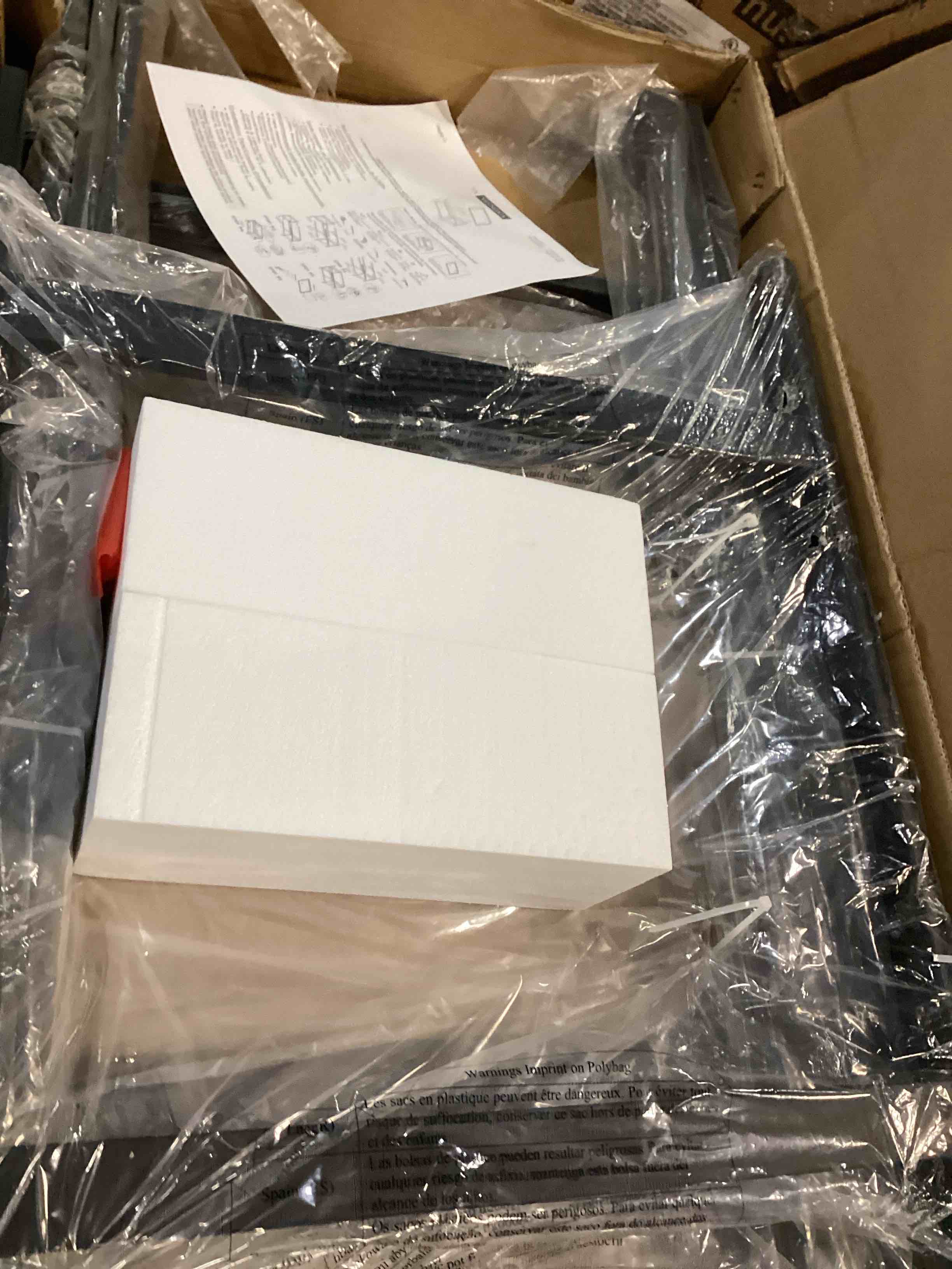 https://s3.amazonaws.com/lotting-images-prod/bidfta/PPE2629421_1758306725441.jpeg