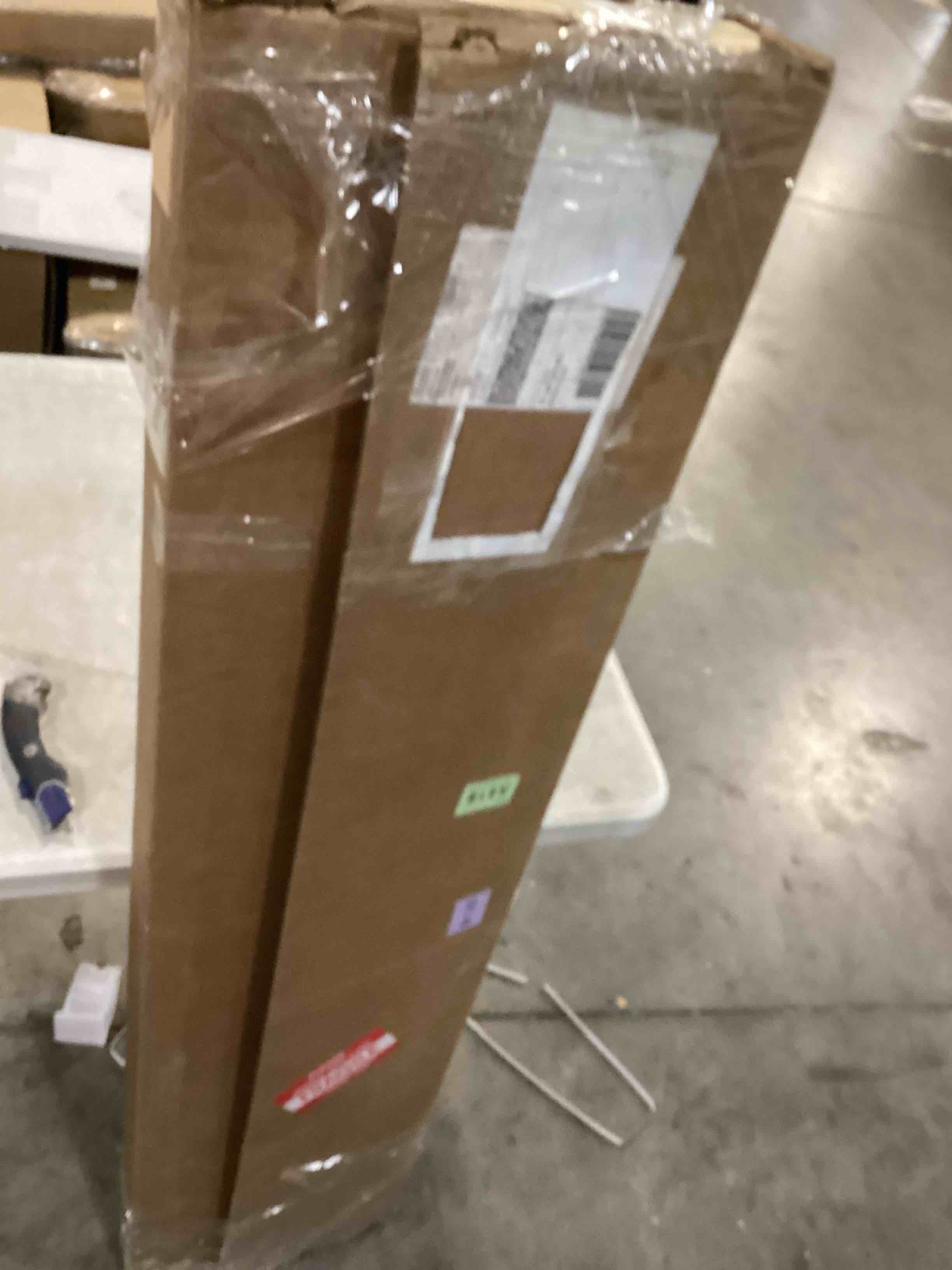 https://s3.amazonaws.com/lotting-images-prod/bidfta/PPE2630392_1760106808352.jpeg