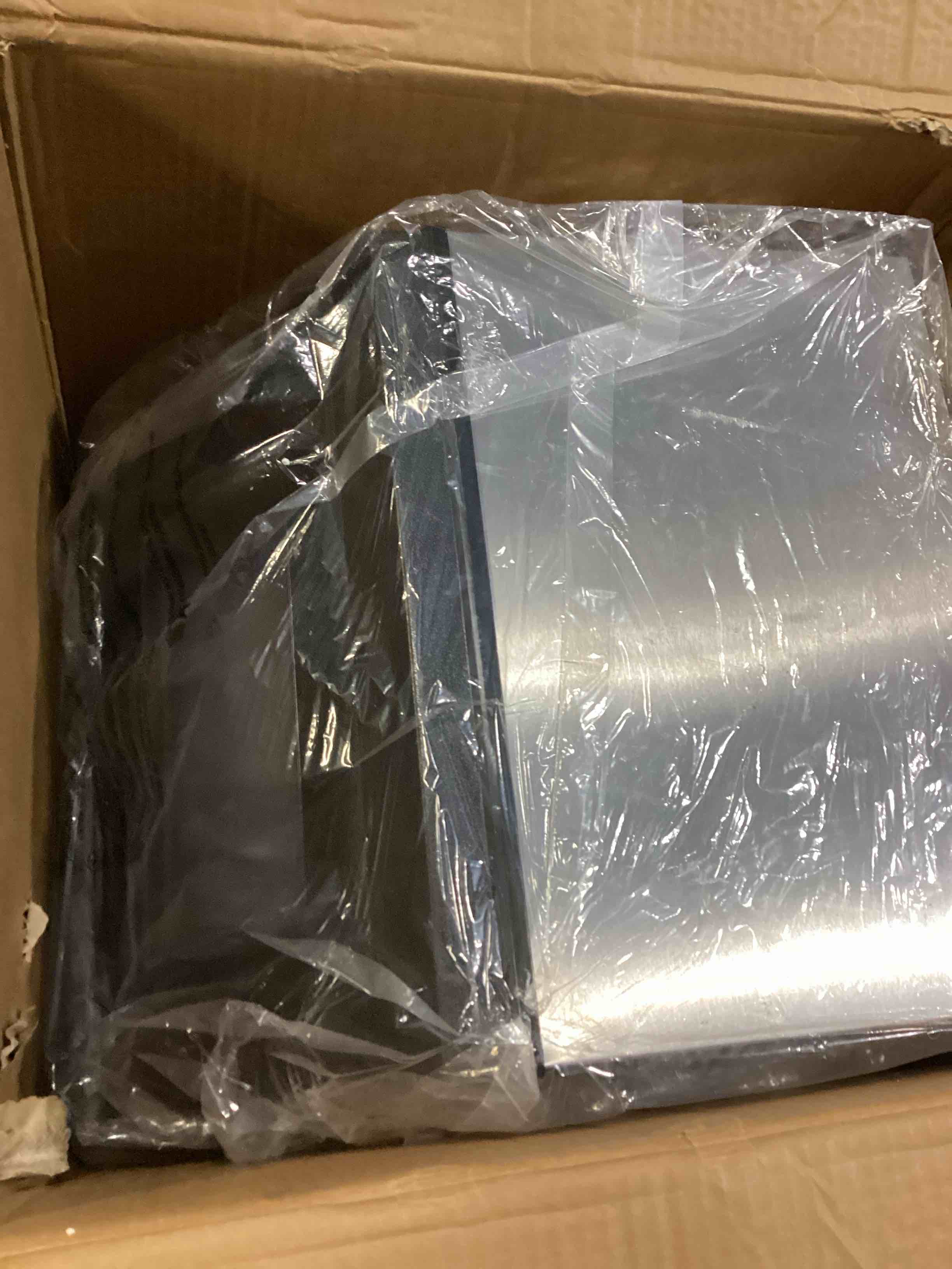 https://s3.amazonaws.com/lotting-images-prod/bidfta/PPE2630416_1760116297137.jpeg