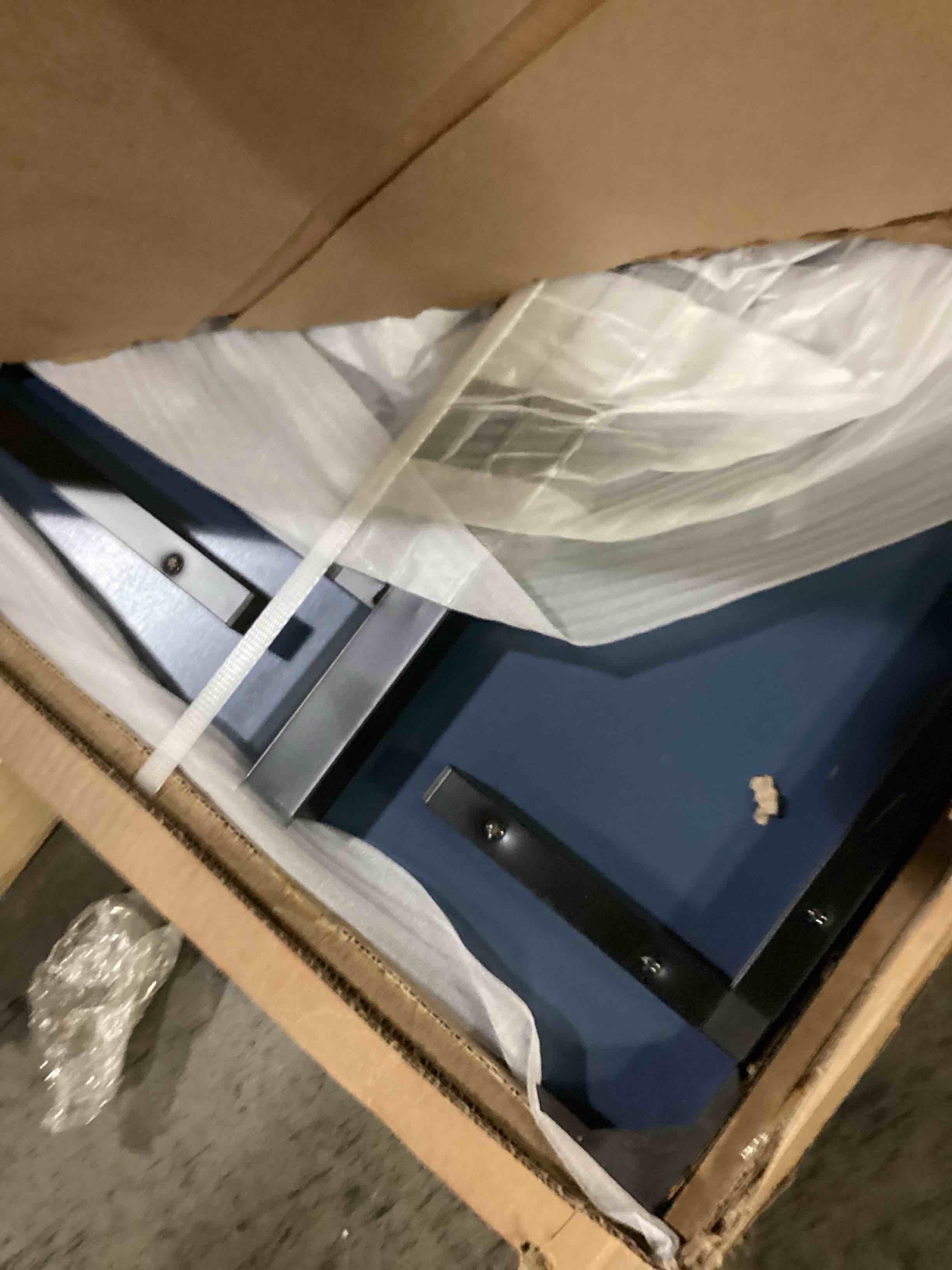 https://s3.amazonaws.com/lotting-images-prod/bidfta/PPE2630417_1760116489792.jpeg