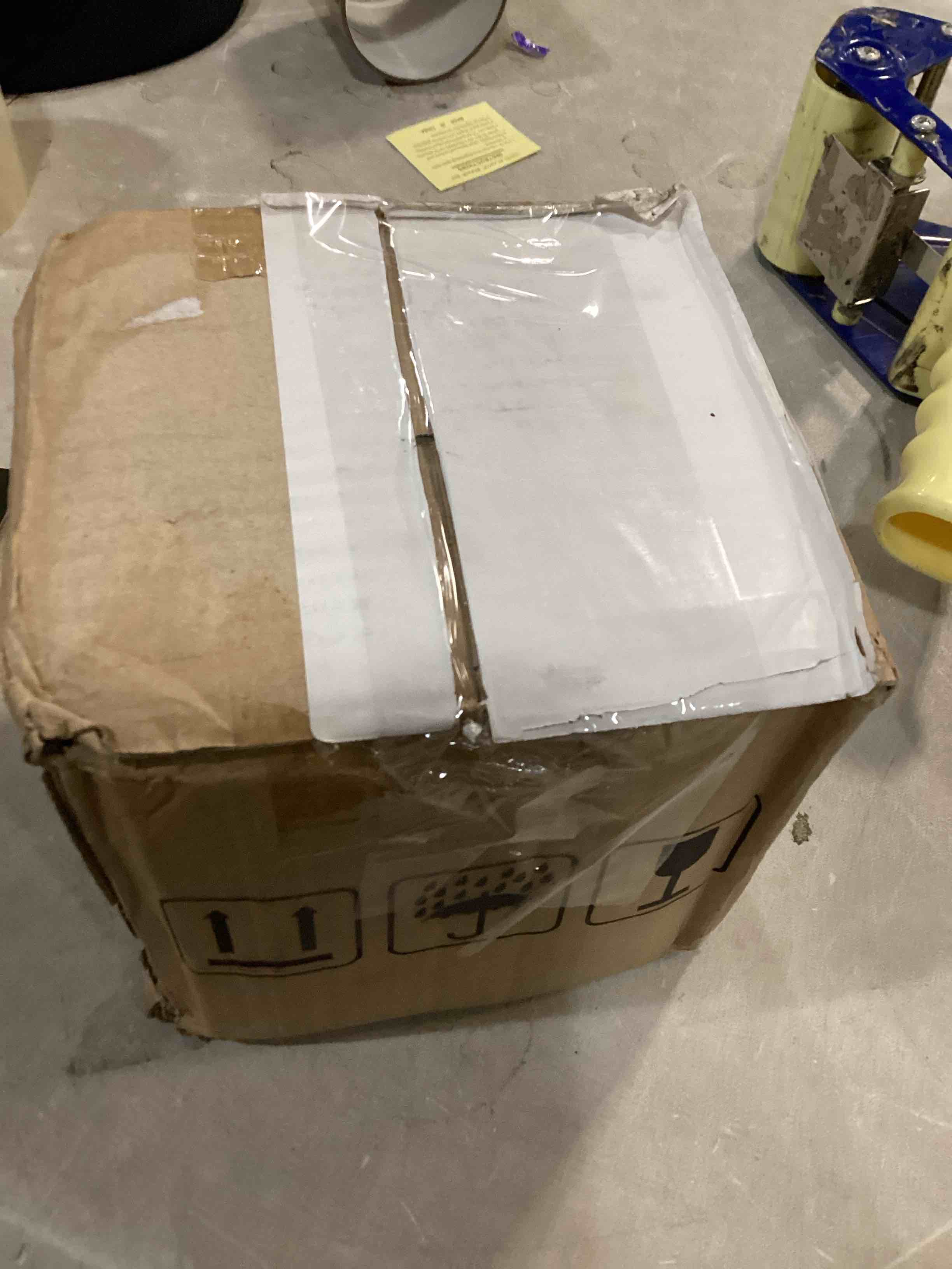 https://s3.amazonaws.com/lotting-images-prod/bidfta/PPE2630425_1760117622023.jpeg