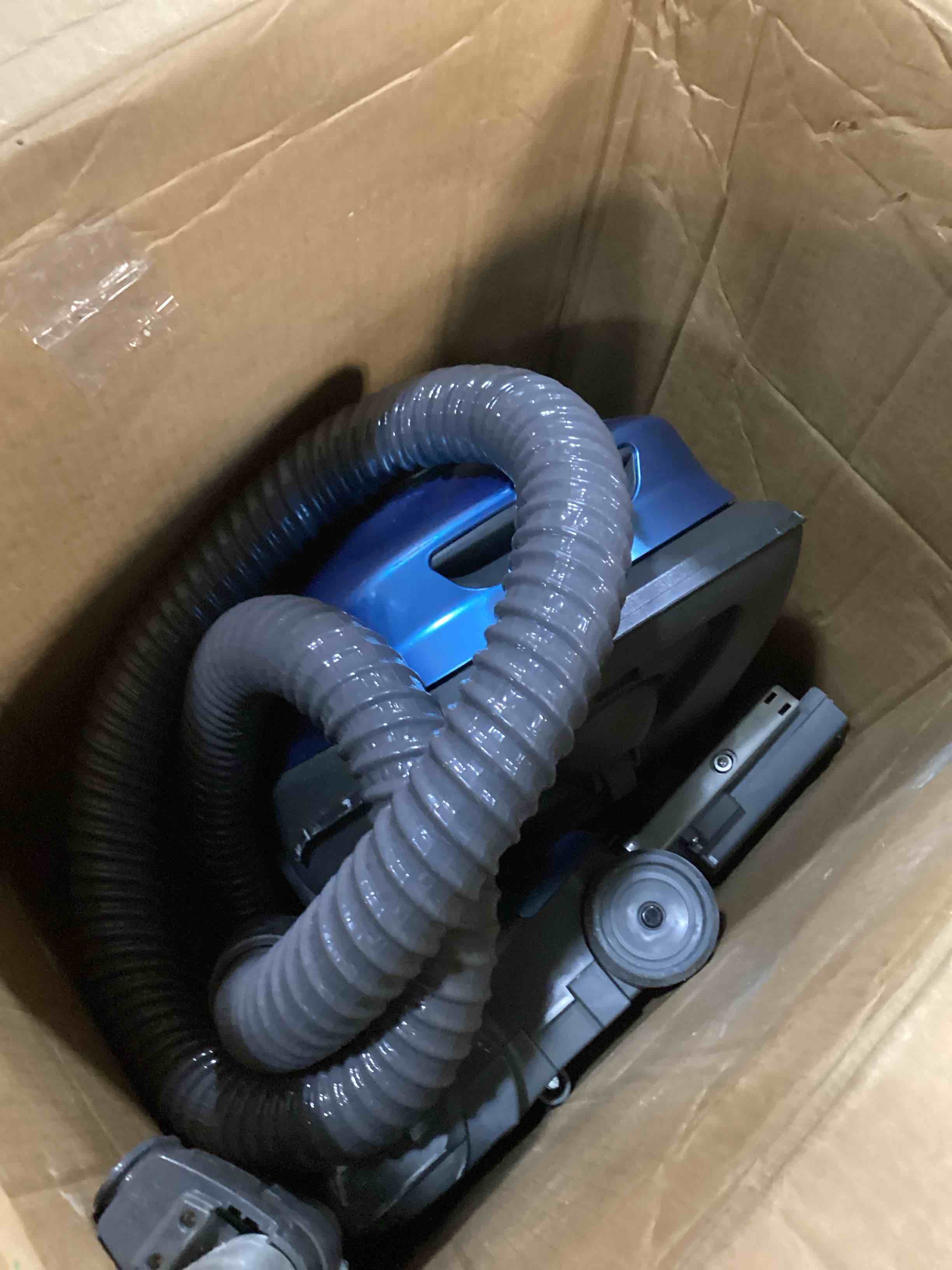 https://s3.amazonaws.com/lotting-images-prod/bidfta/PPE2657592_1755606370405.jpeg