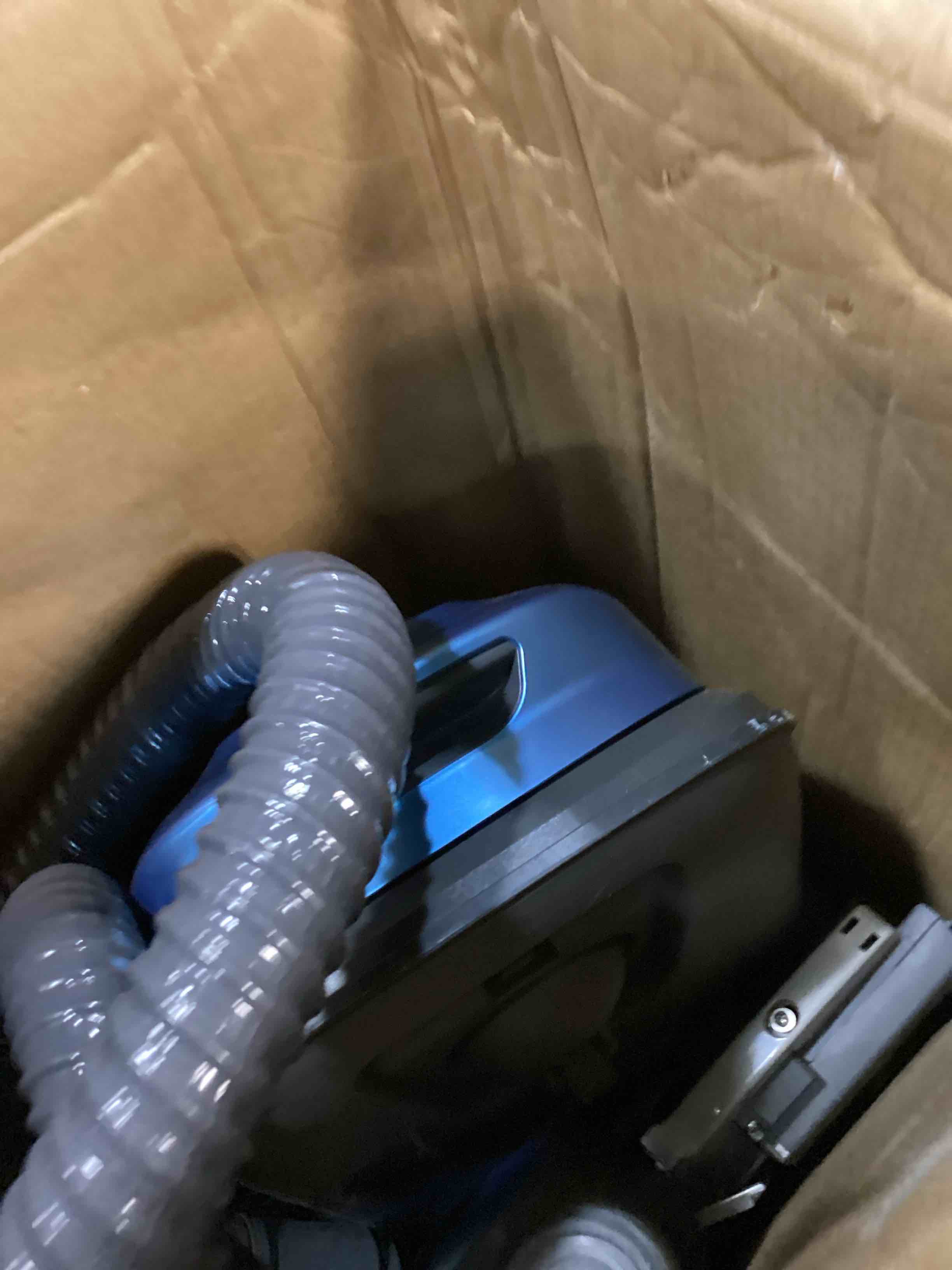 https://s3.amazonaws.com/lotting-images-prod/bidfta/PPE2657592_1755606376601.jpeg