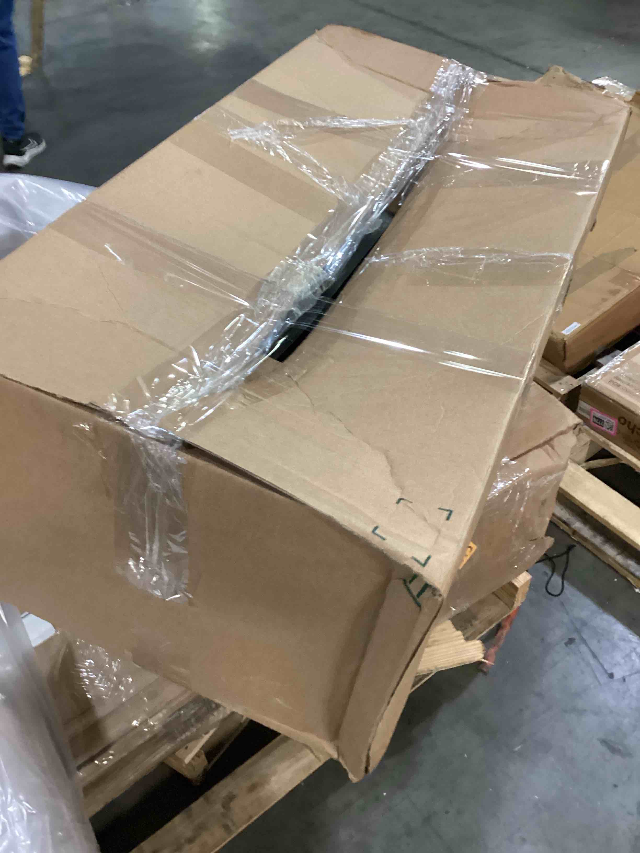 https://s3.amazonaws.com/lotting-images-prod/bidfta/PPE2657596_1755606145622.jpeg
