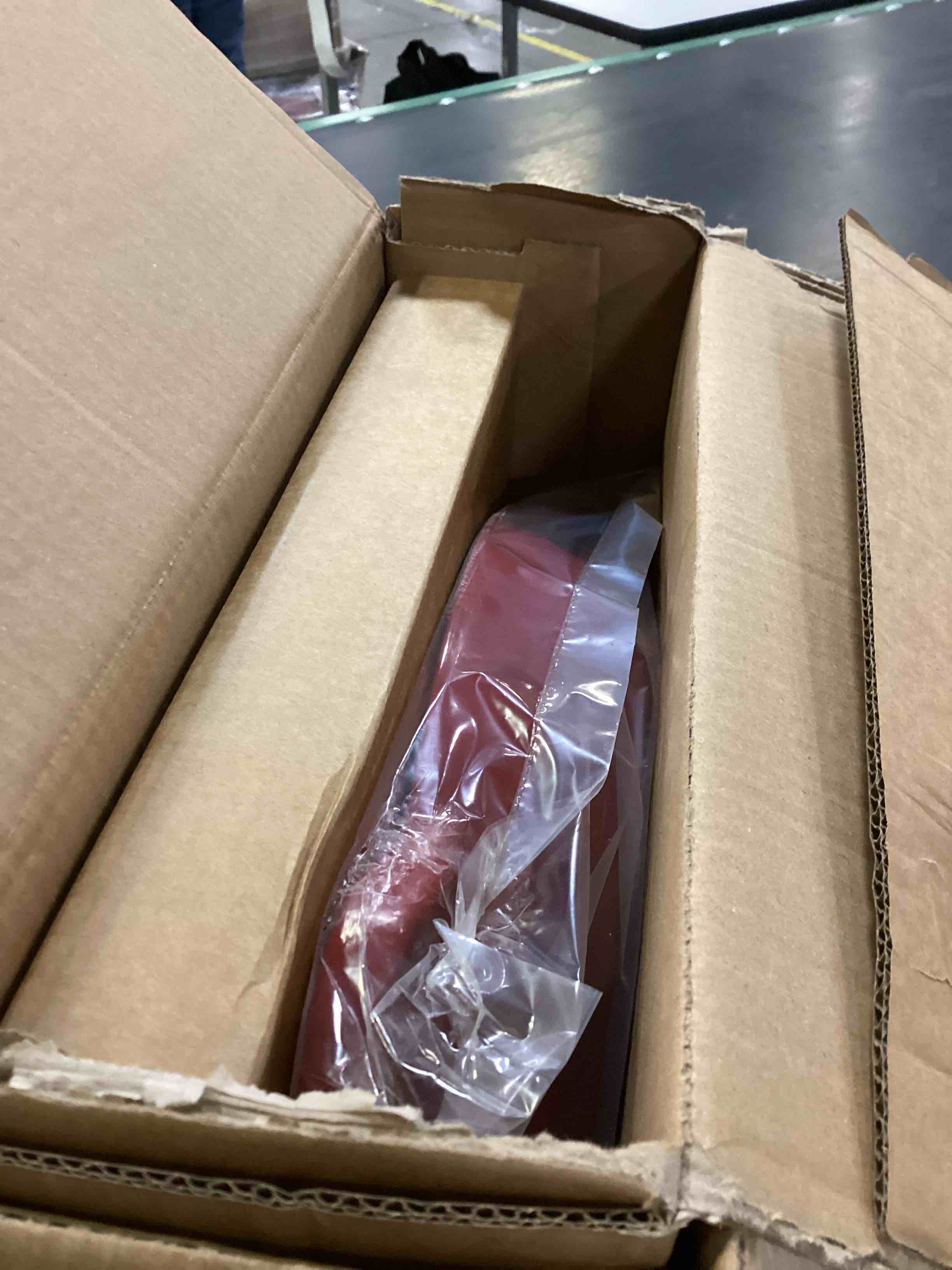 https://s3.amazonaws.com/lotting-images-prod/bidfta/PPE2663862_1756900671429.jpeg