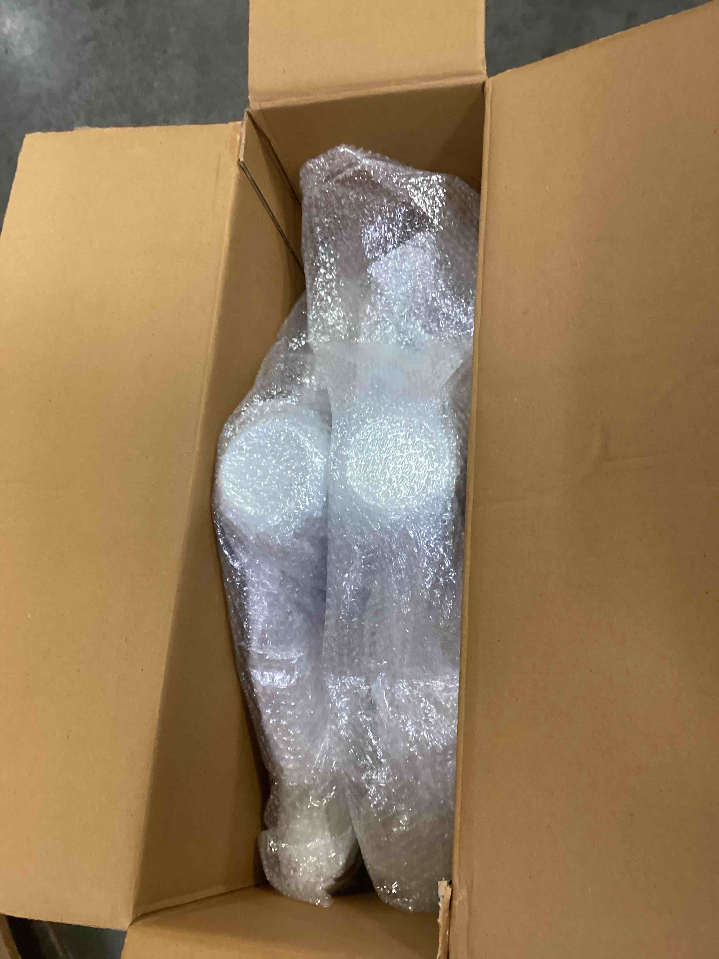 https://s3.amazonaws.com/lotting-images-prod/bidfta/PPE2664568_1757589236748.jpeg