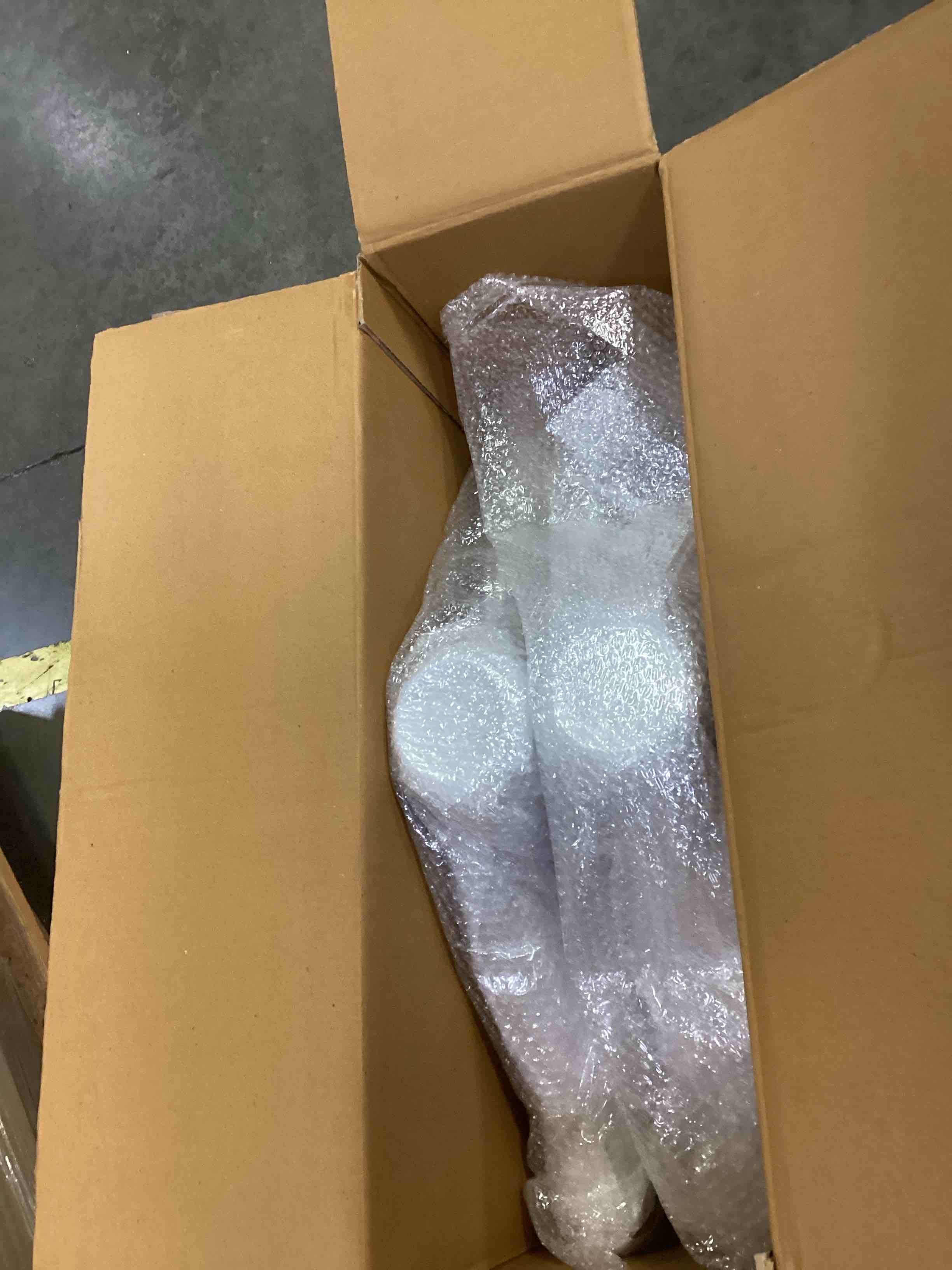 https://s3.amazonaws.com/lotting-images-prod/bidfta/PPE2664568_1757589242952.jpeg
