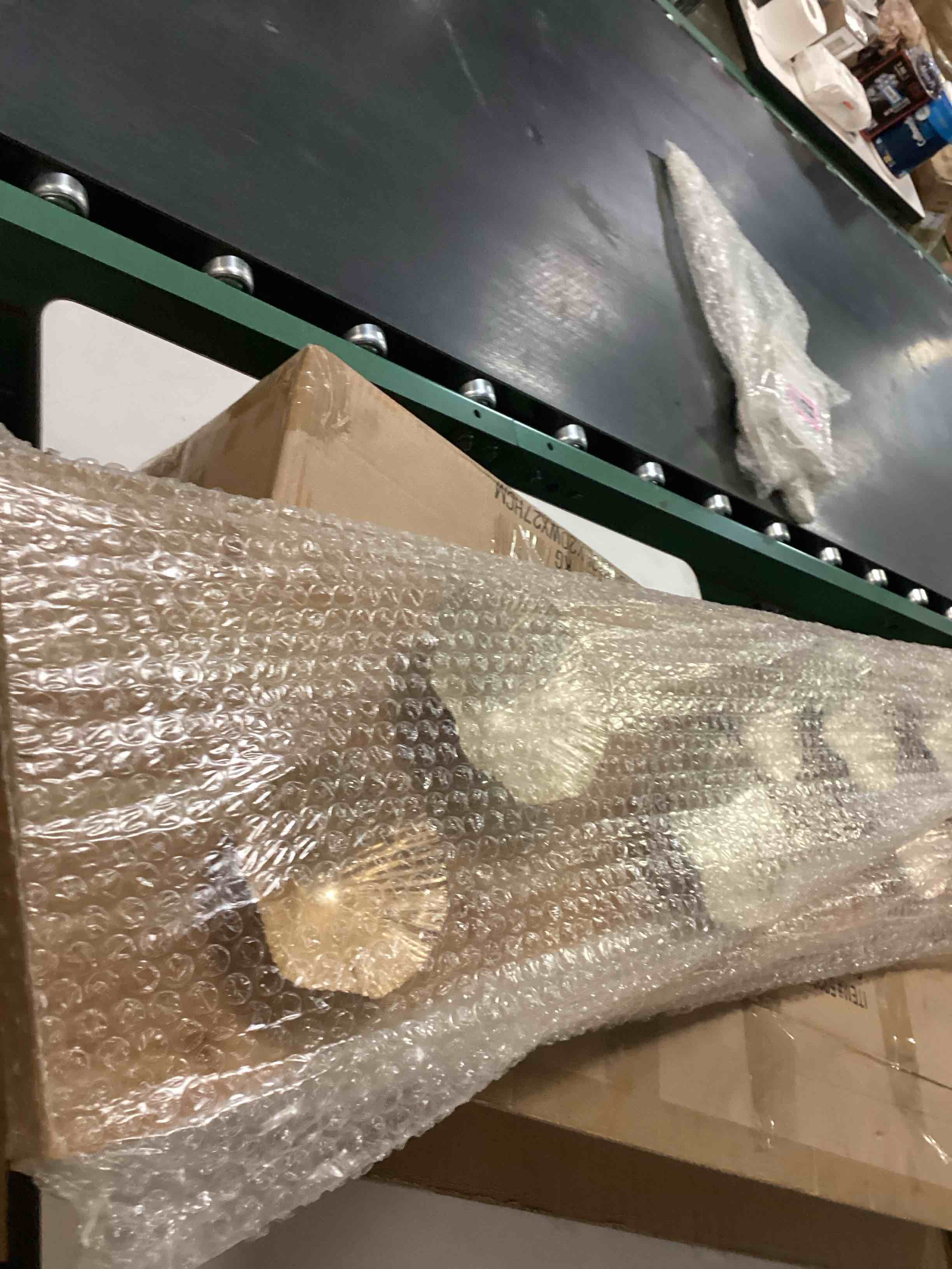 https://s3.amazonaws.com/lotting-images-prod/bidfta/PPE2668373_1756386408538.jpeg