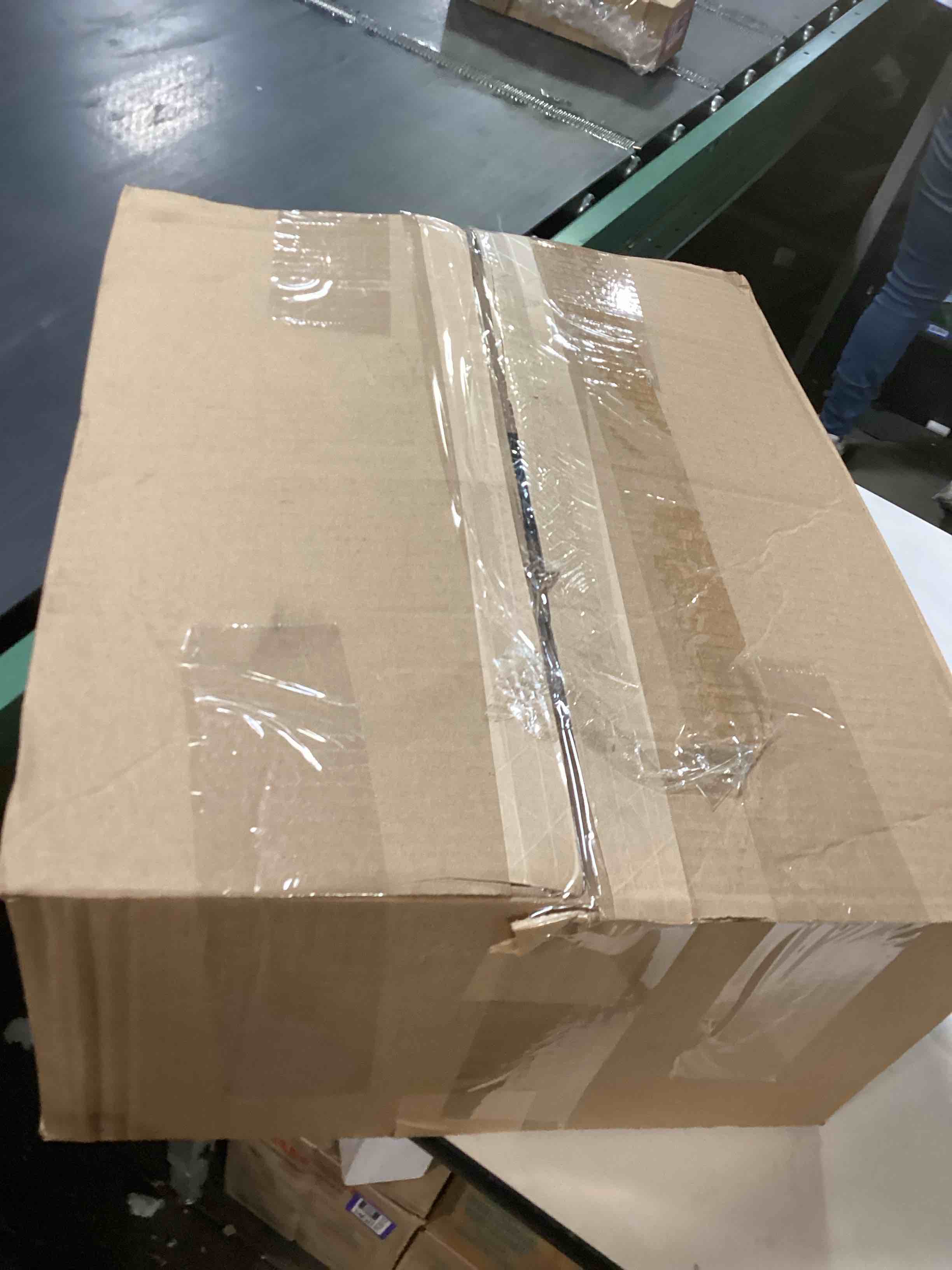 https://s3.amazonaws.com/lotting-images-prod/bidfta/PPE2668501_1756402632493.jpeg