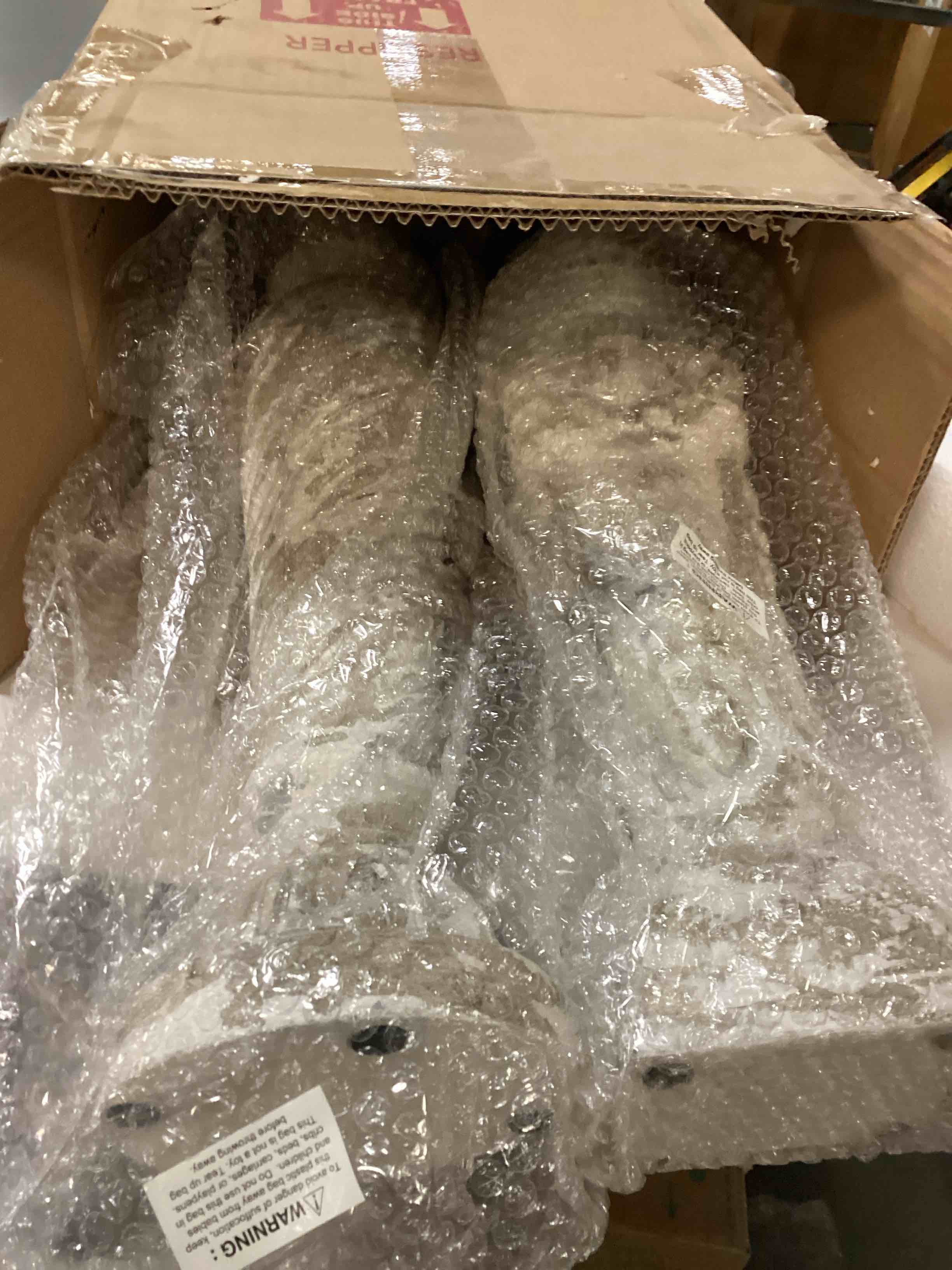 https://s3.amazonaws.com/lotting-images-prod/bidfta/PPE2668505_1756403005640.jpeg