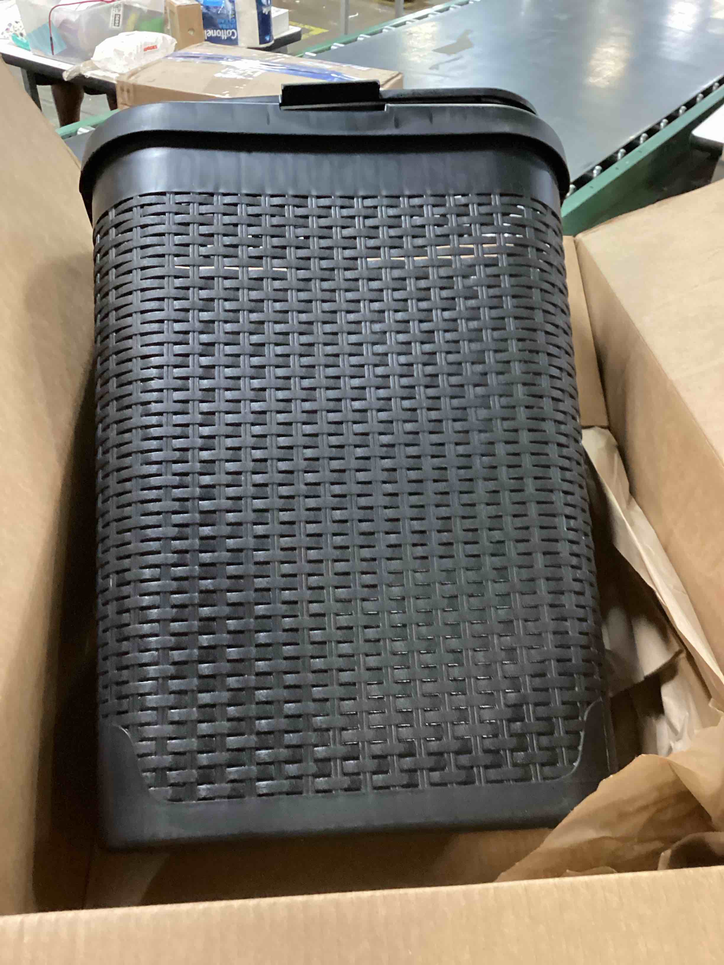 https://s3.amazonaws.com/lotting-images-prod/bidfta/PPE2669190_1757097028697.jpeg