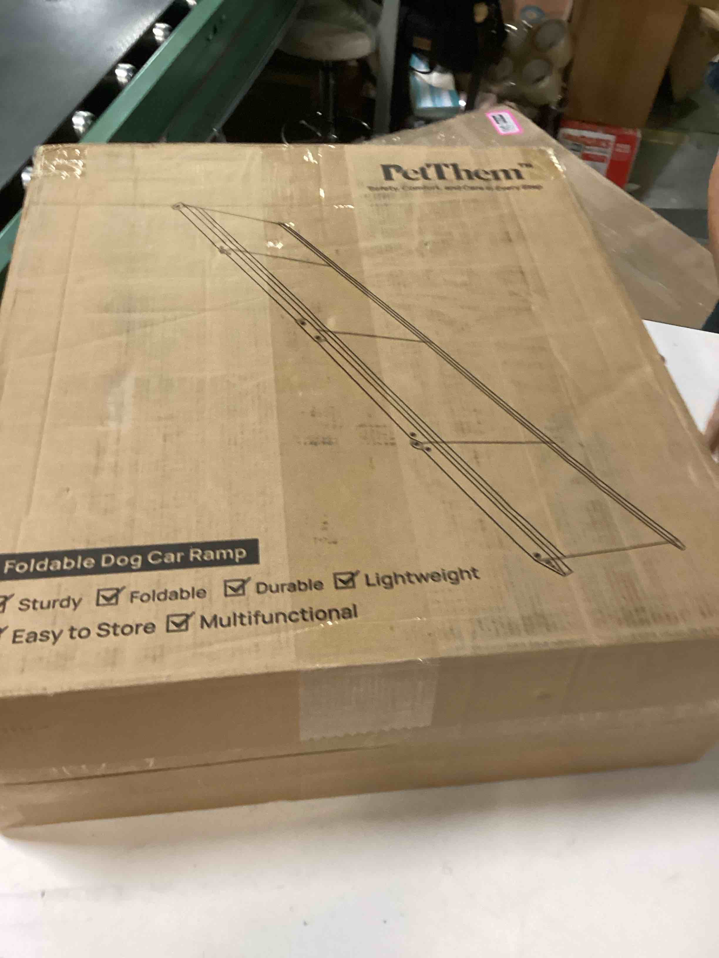 https://s3.amazonaws.com/lotting-images-prod/bidfta/PPE2669196_1757097784001.jpeg