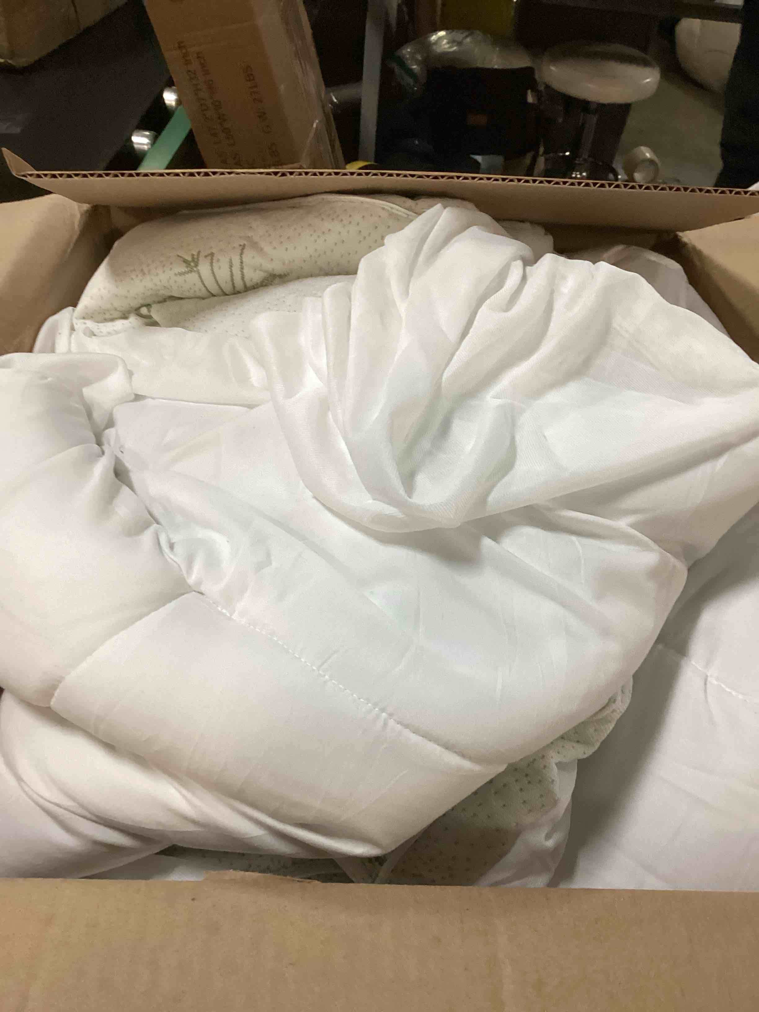 https://s3.amazonaws.com/lotting-images-prod/bidfta/PPE2669597_1757503521204.jpeg