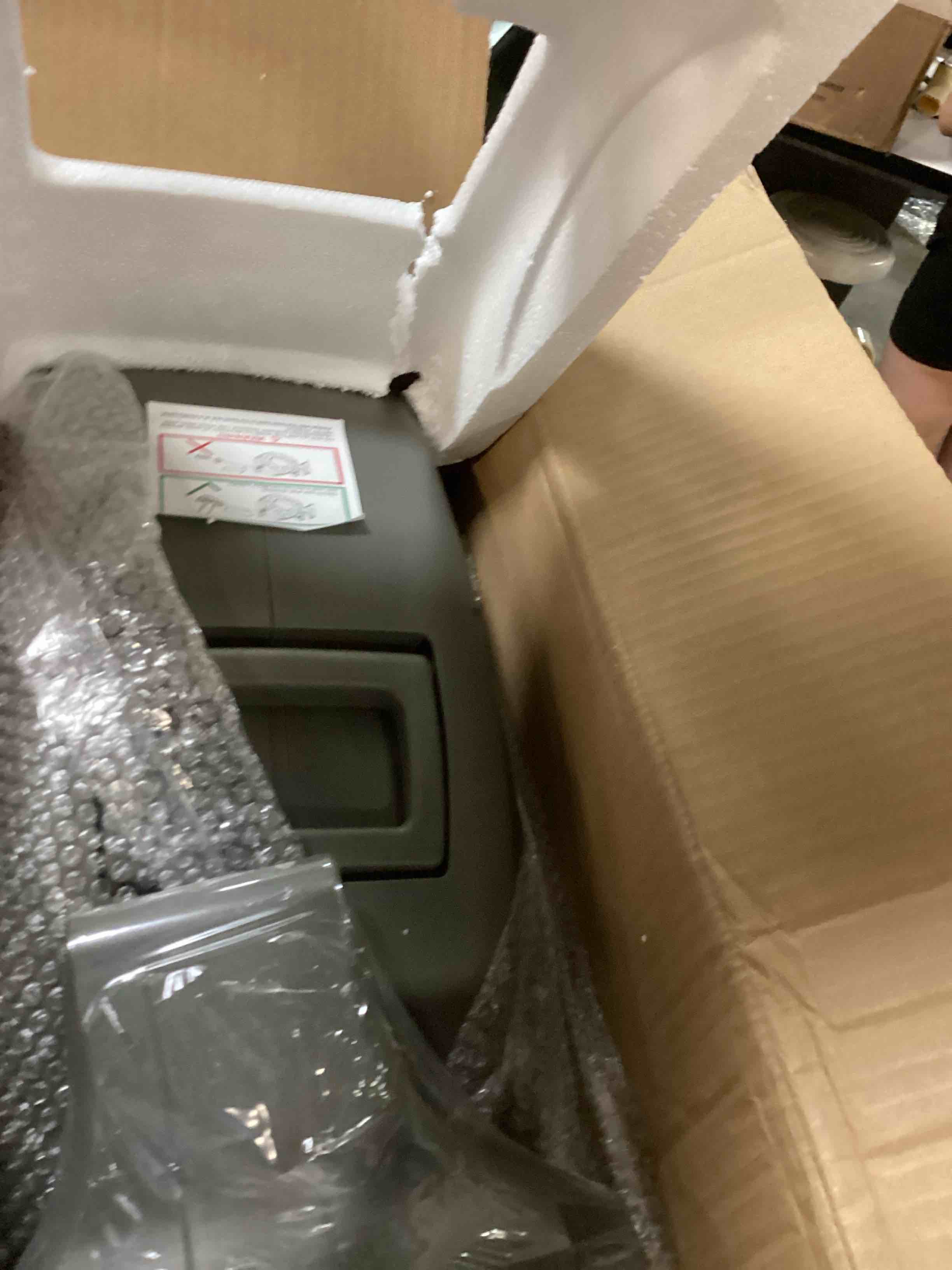 https://s3.amazonaws.com/lotting-images-prod/bidfta/PPE2669600_1757503998080.jpeg
