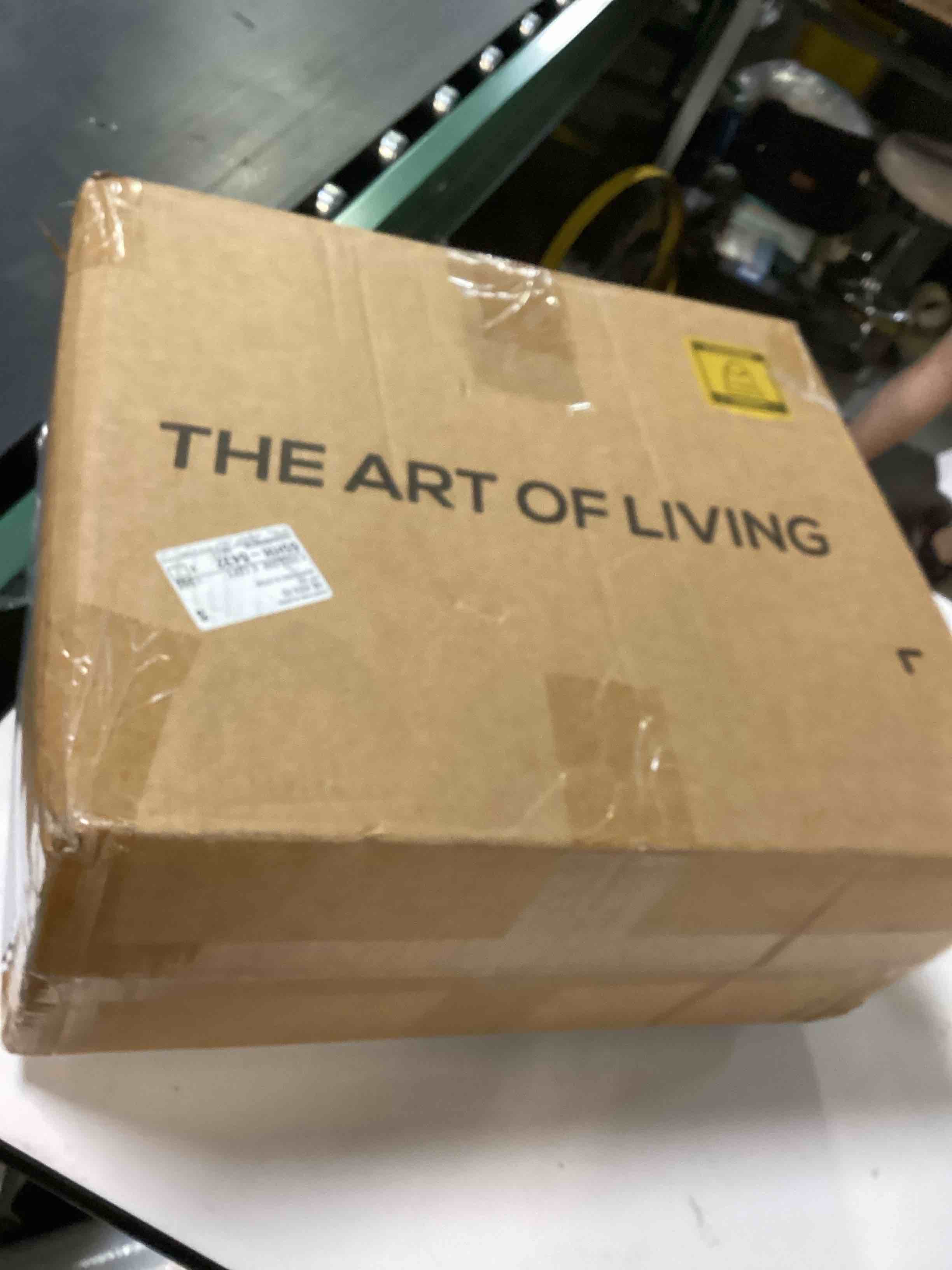 https://s3.amazonaws.com/lotting-images-prod/bidfta/PPE2669637_1757510445298.jpeg
