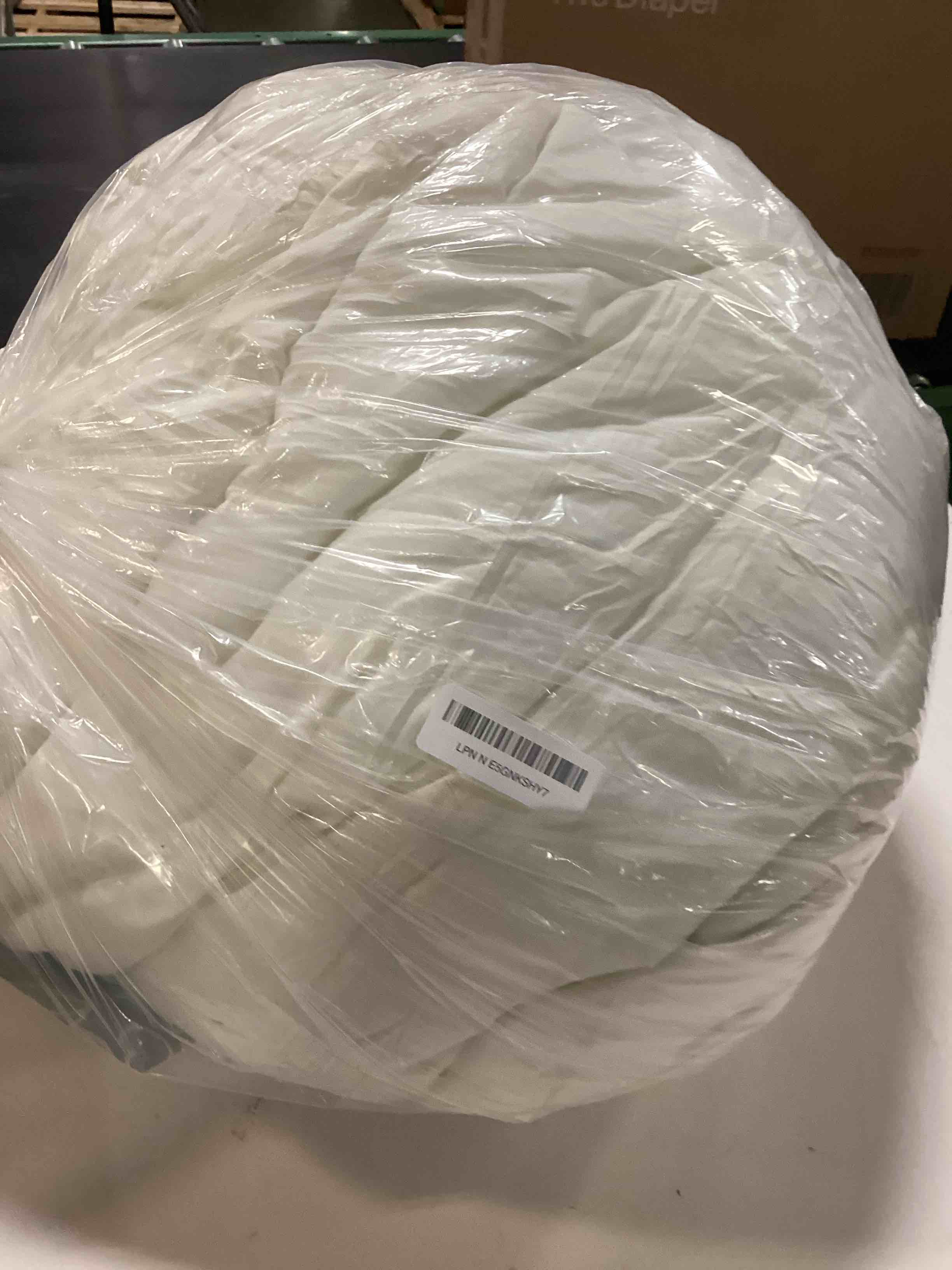 https://s3.amazonaws.com/lotting-images-prod/bidfta/PPE2669643_1757511371909.jpeg