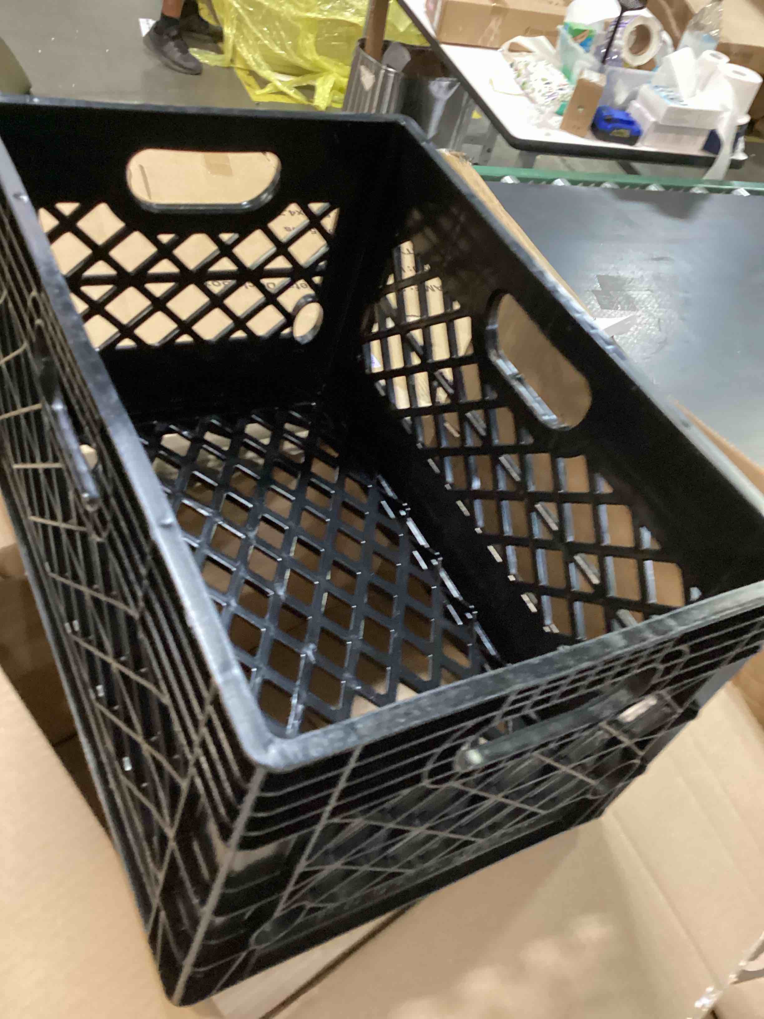 https://s3.amazonaws.com/lotting-images-prod/bidfta/PPE2669915_1757598369216.jpeg