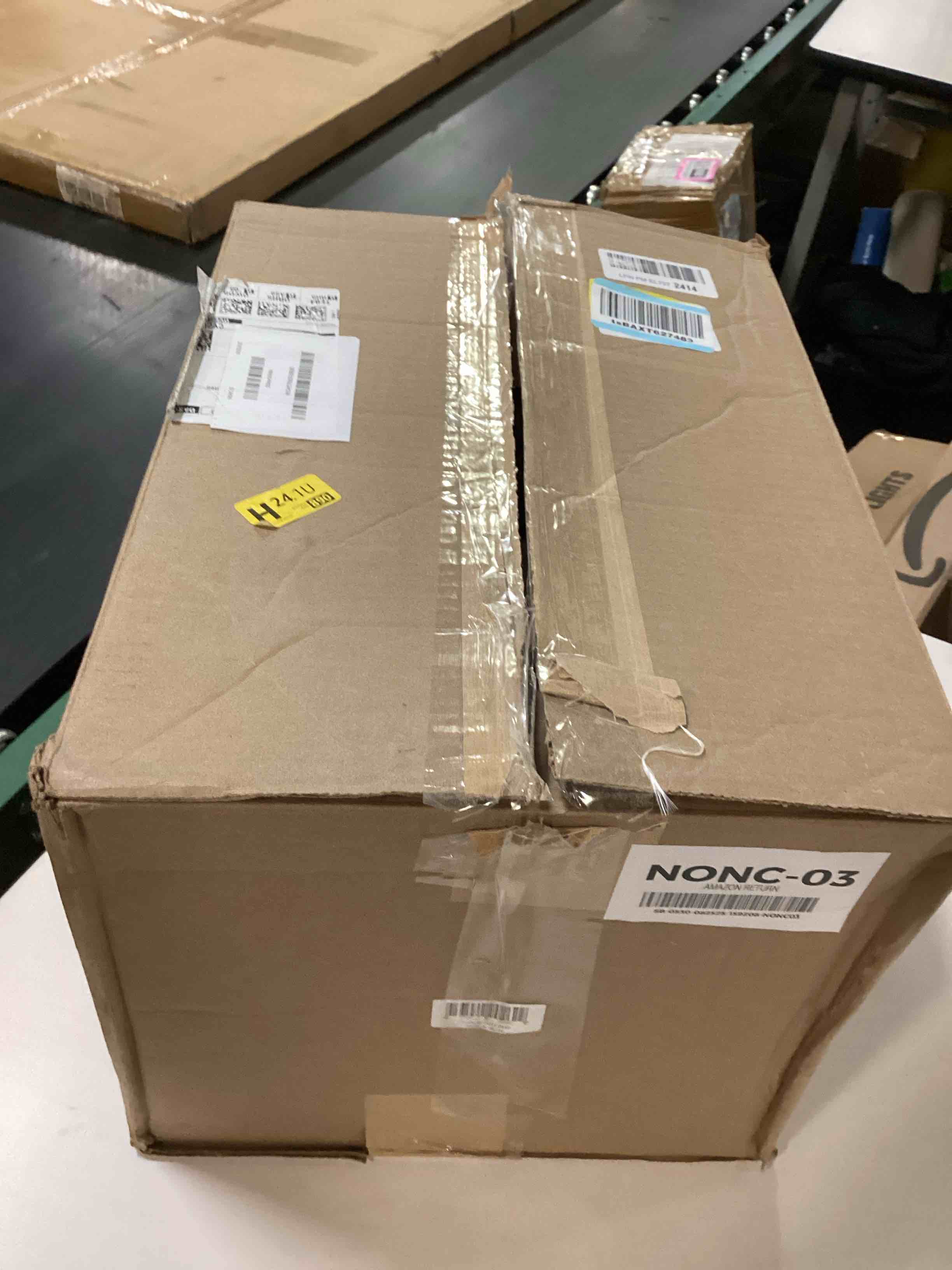 https://s3.amazonaws.com/lotting-images-prod/bidfta/PPE2669915_1757598387672.jpeg