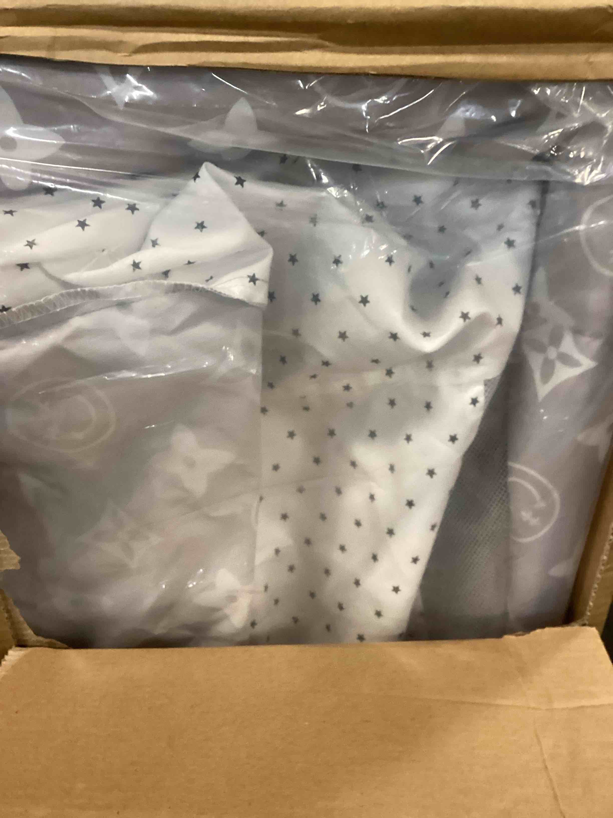 https://s3.amazonaws.com/lotting-images-prod/bidfta/PPE2670354_1758027201625.jpeg