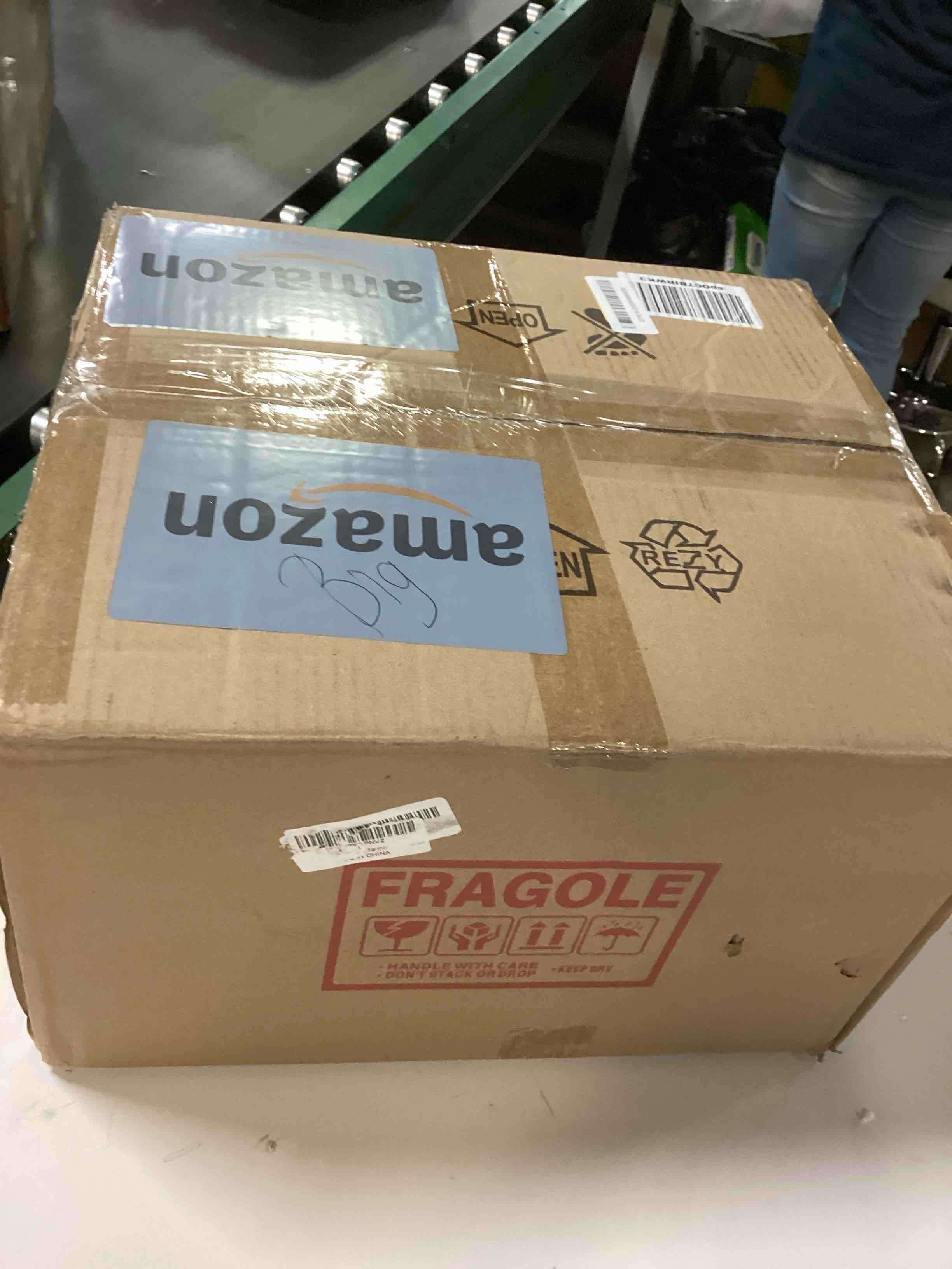 https://s3.amazonaws.com/lotting-images-prod/bidfta/PPE2670649_1758207356248.jpeg