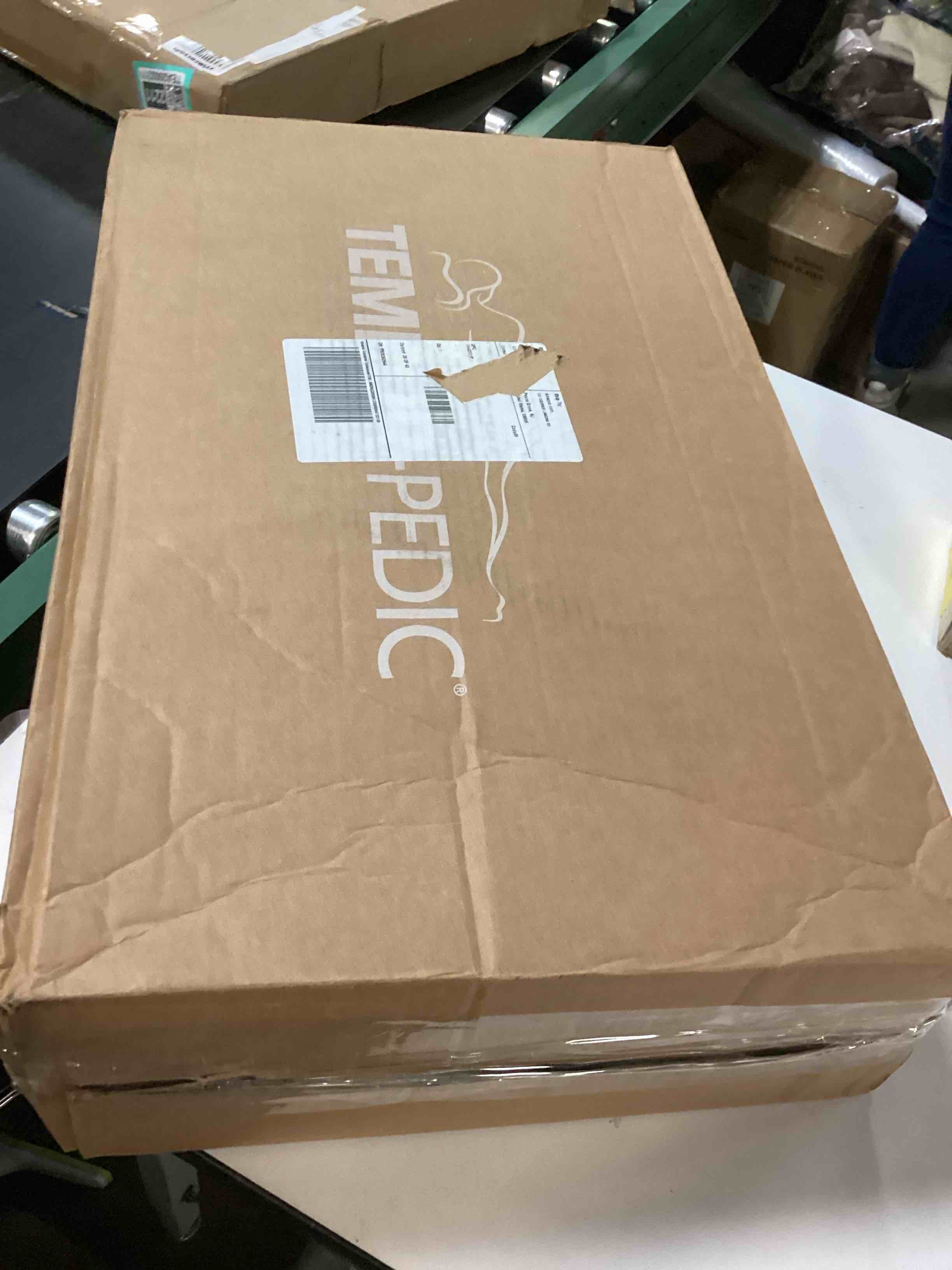 https://s3.amazonaws.com/lotting-images-prod/bidfta/PPE2670707_1758301237028.jpeg