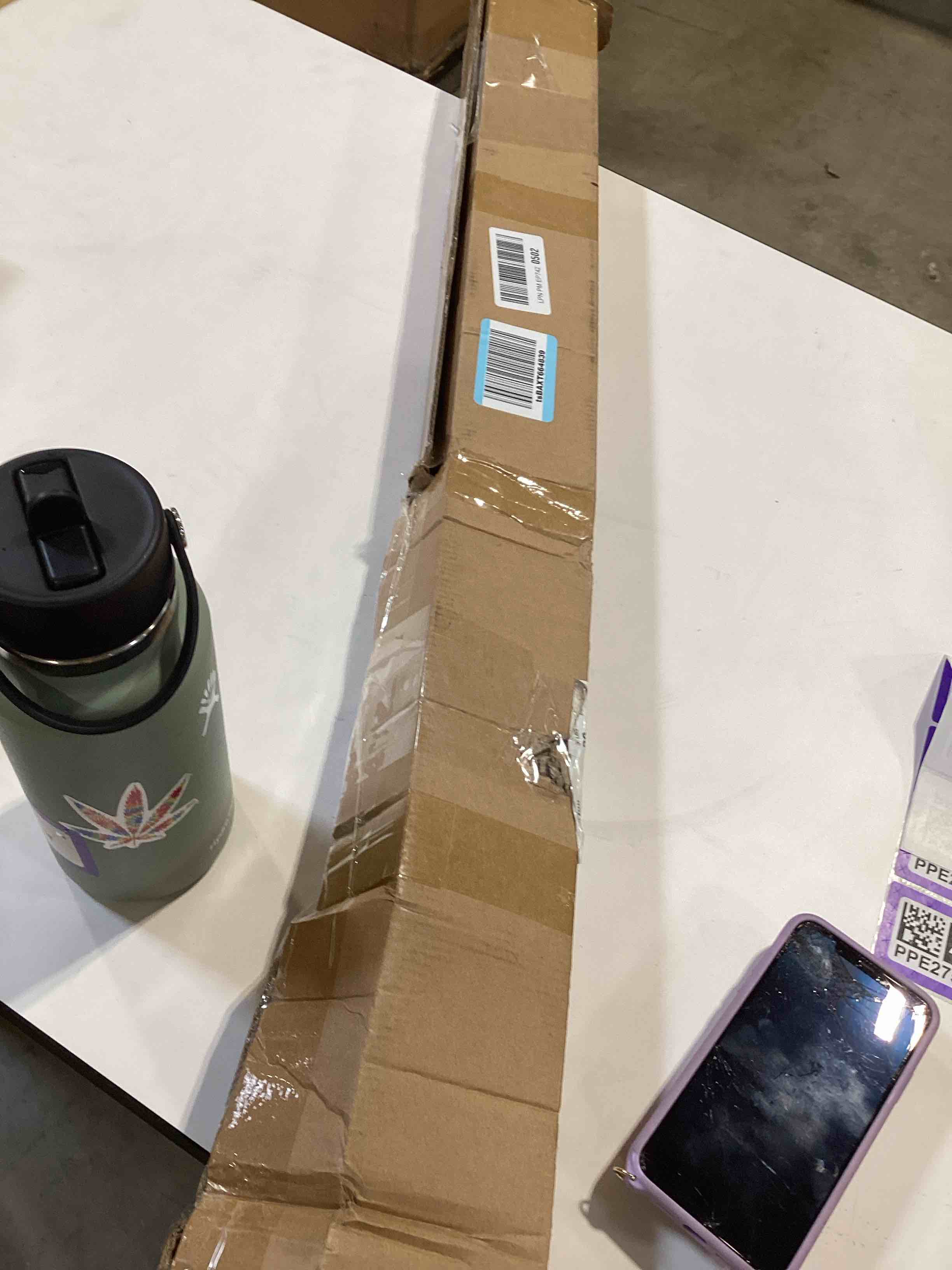 https://s3.amazonaws.com/lotting-images-prod/bidfta/PPE2752176_1757347947749.jpeg