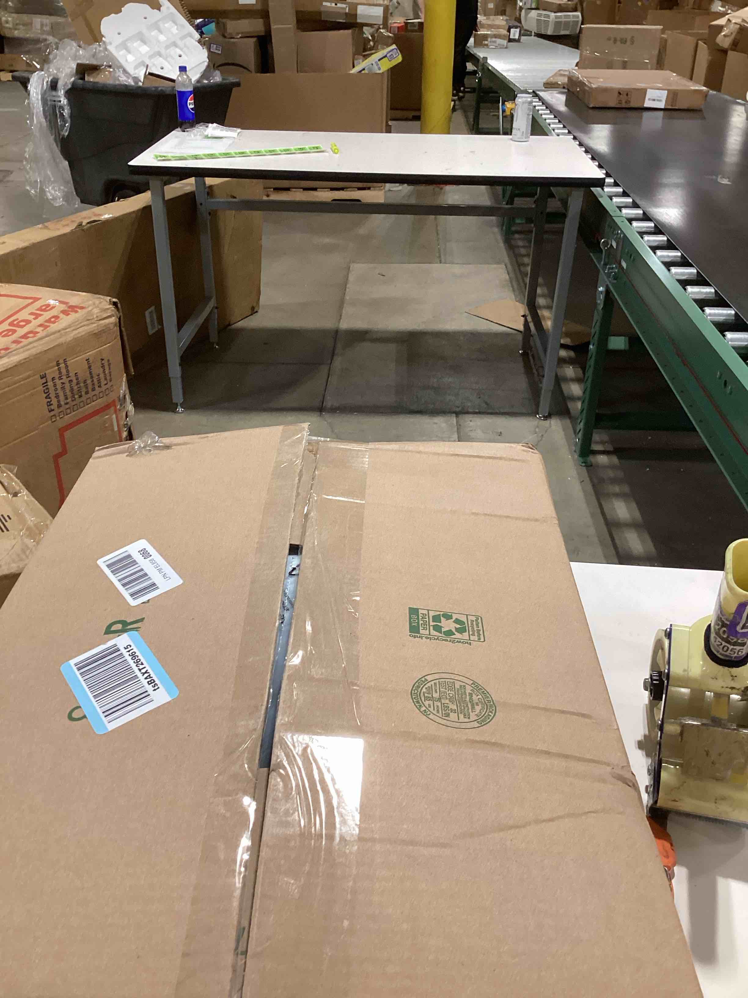 https://s3.amazonaws.com/lotting-images-prod/bidfta/PPE2752987_1758029376754.jpeg