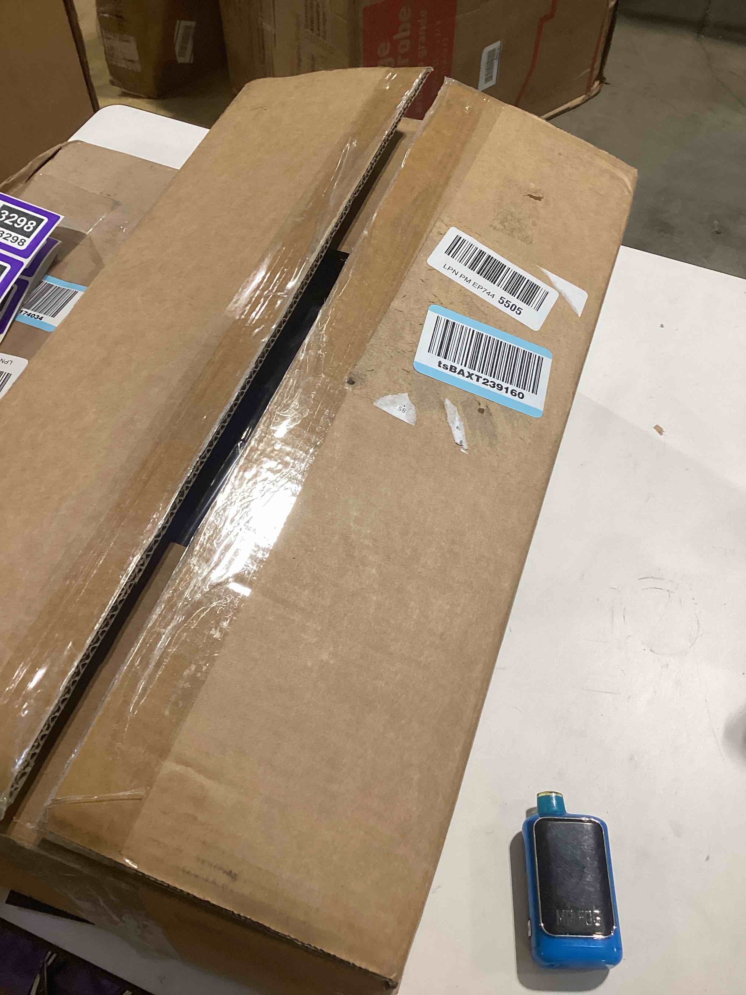 https://s3.amazonaws.com/lotting-images-prod/bidfta/PPE2753297_1758112899390.jpeg