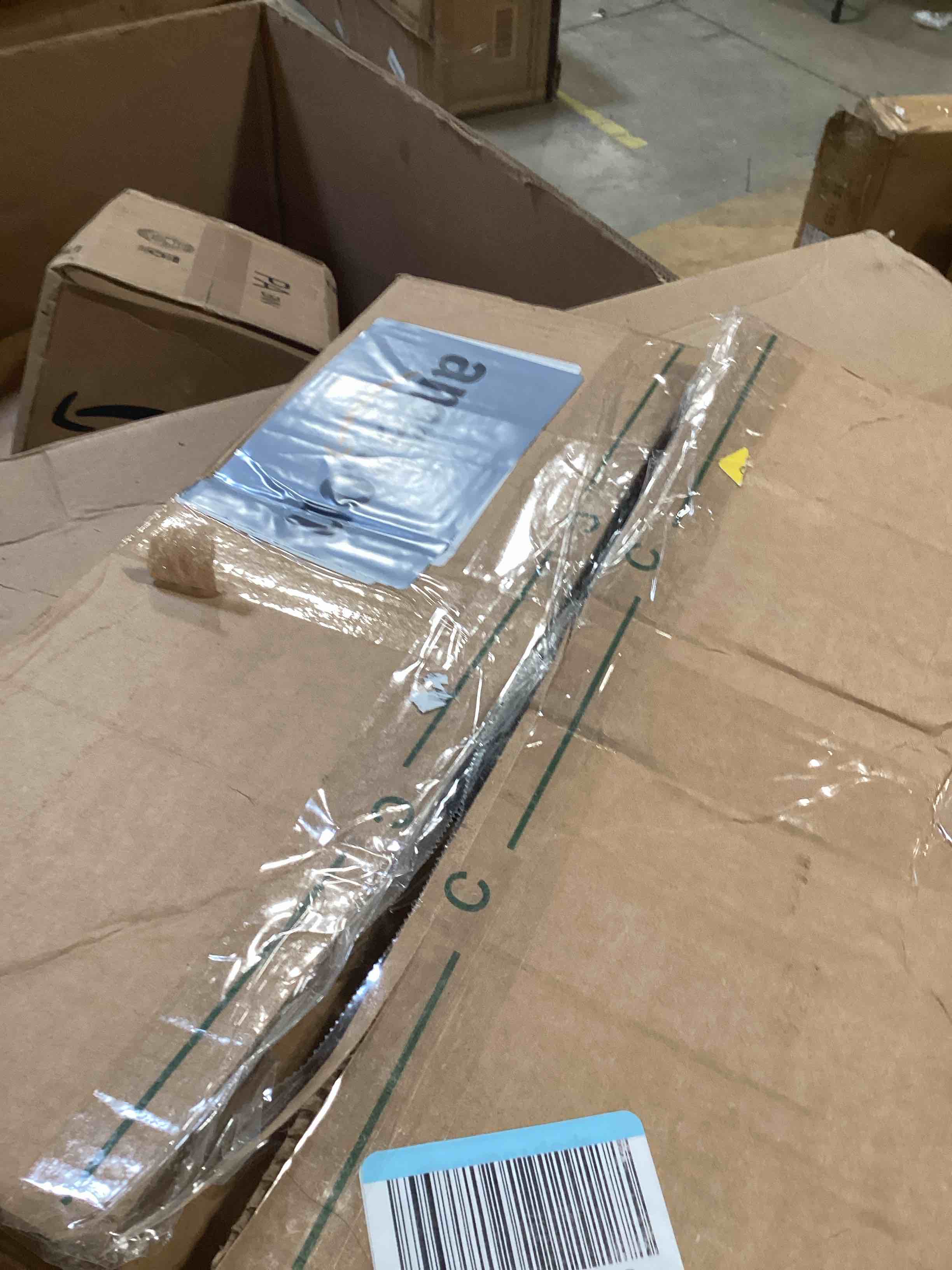 https://s3.amazonaws.com/lotting-images-prod/bidfta/PPE2753336_1758130543338.jpeg
