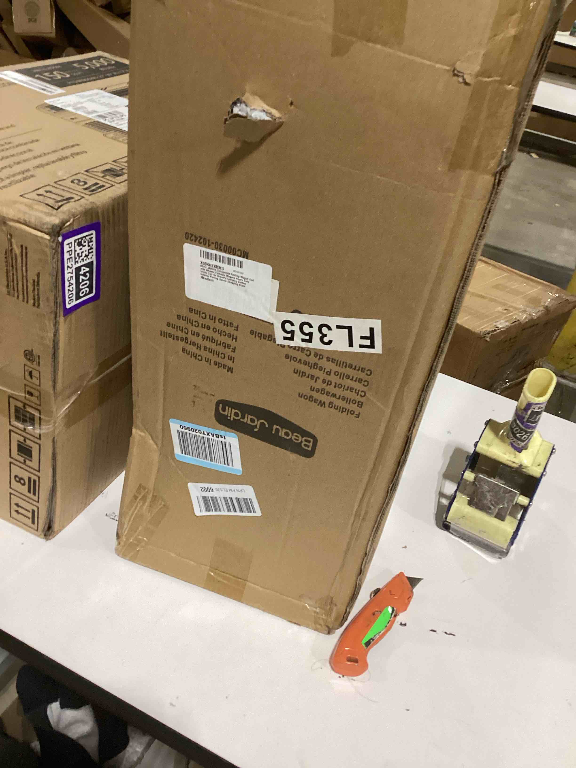 https://s3.amazonaws.com/lotting-images-prod/bidfta/PPE2754205_1758799805571.jpeg