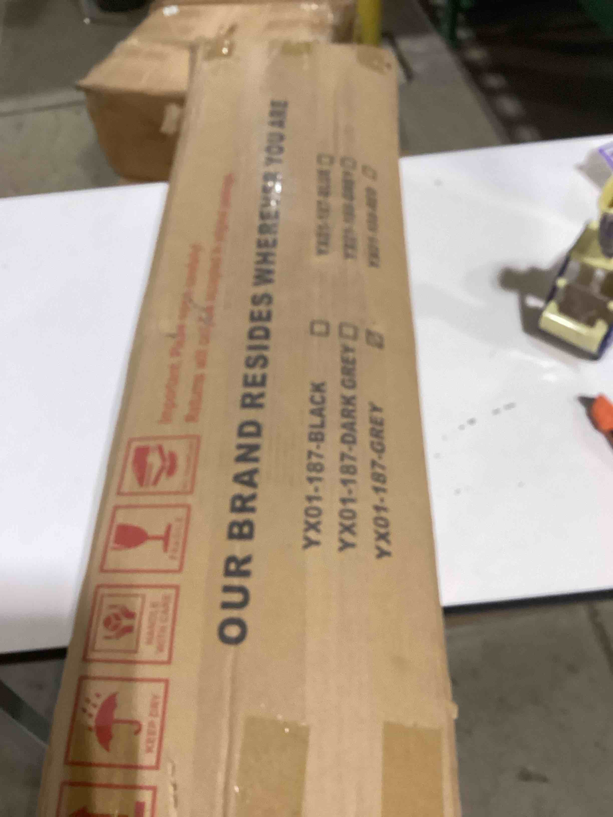 https://s3.amazonaws.com/lotting-images-prod/bidfta/PPE2754316_1758810368821.jpeg
