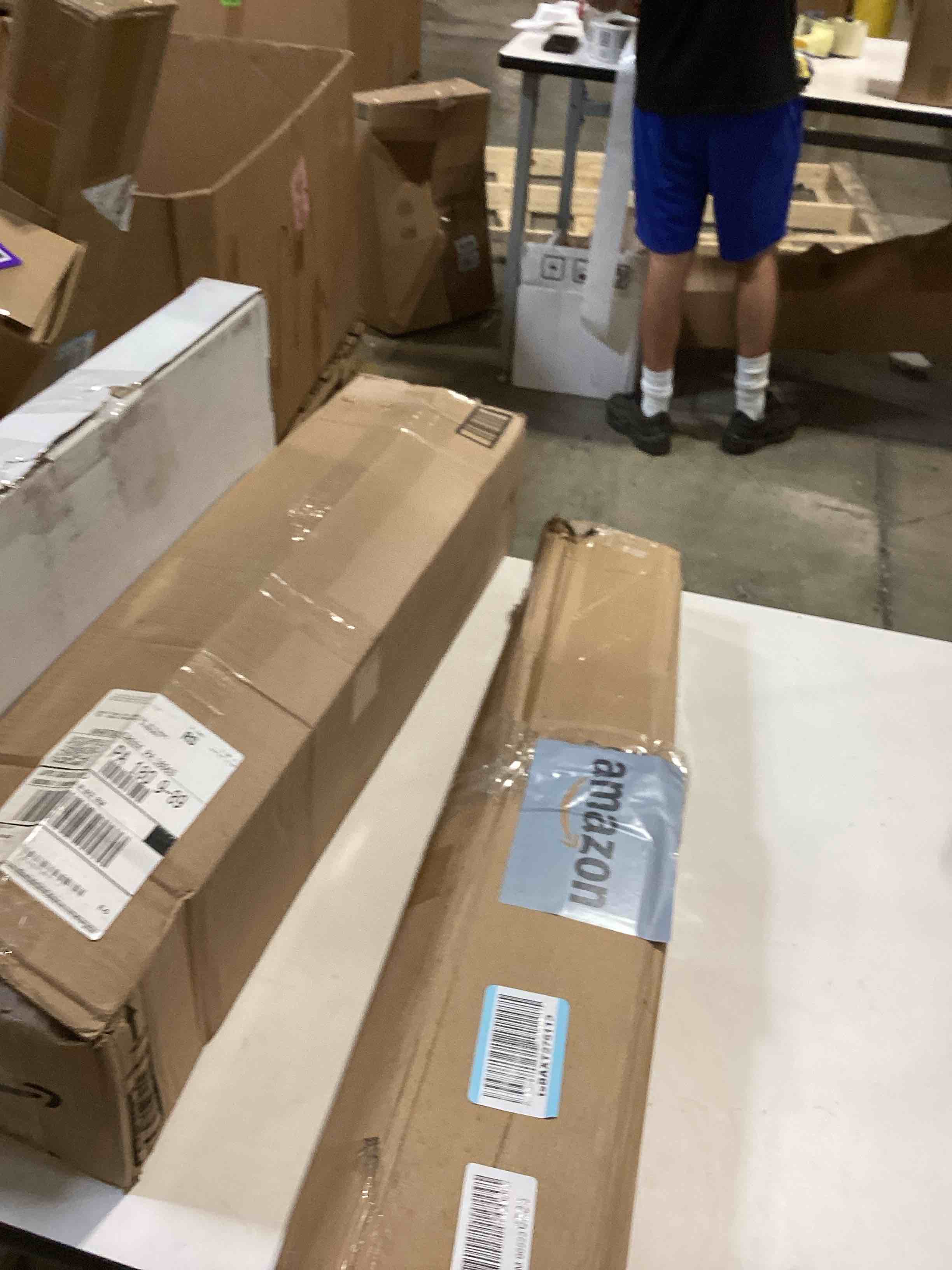 https://s3.amazonaws.com/lotting-images-prod/bidfta/PPE2754401_1758821066831.jpeg