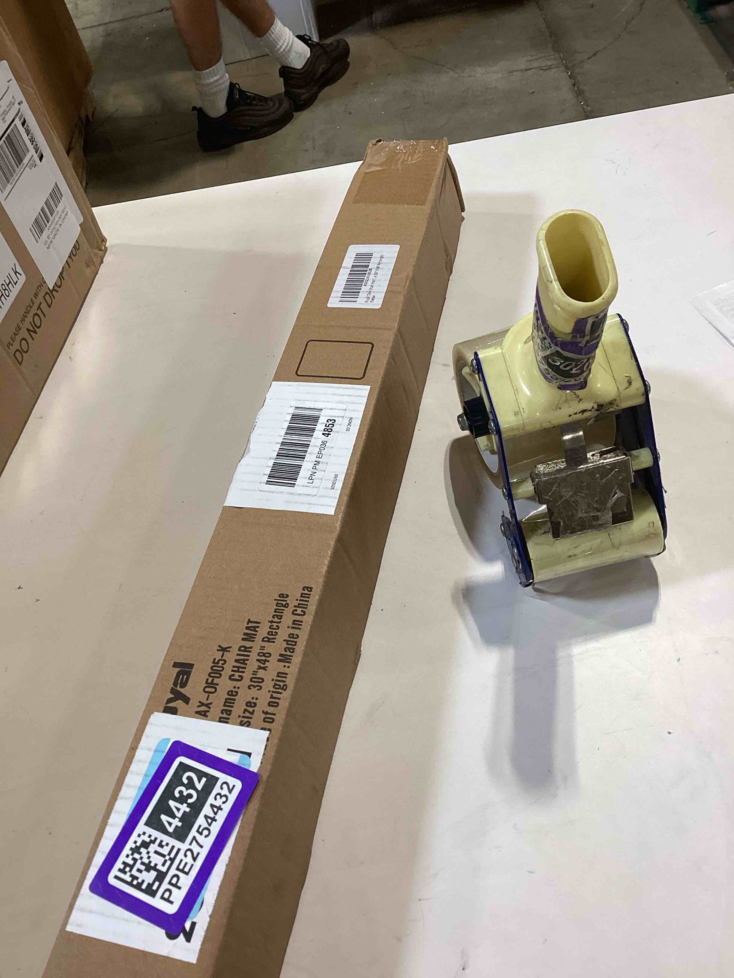 https://s3.amazonaws.com/lotting-images-prod/bidfta/PPE2754432_1758823030776.jpeg