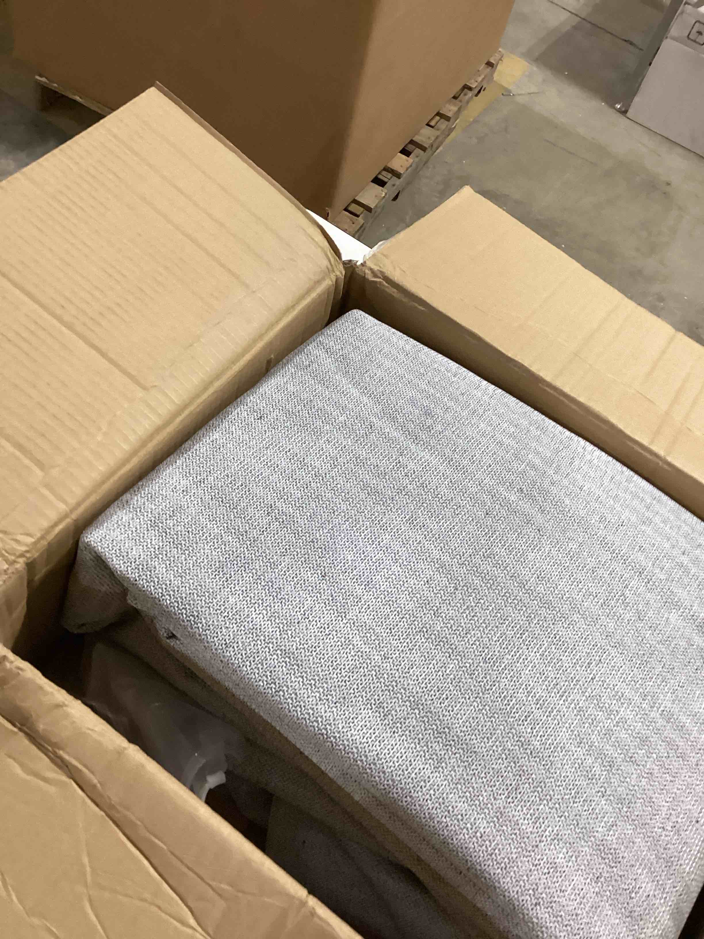 https://s3.amazonaws.com/lotting-images-prod/bidfta/PPE2754512_1758888367688.jpeg