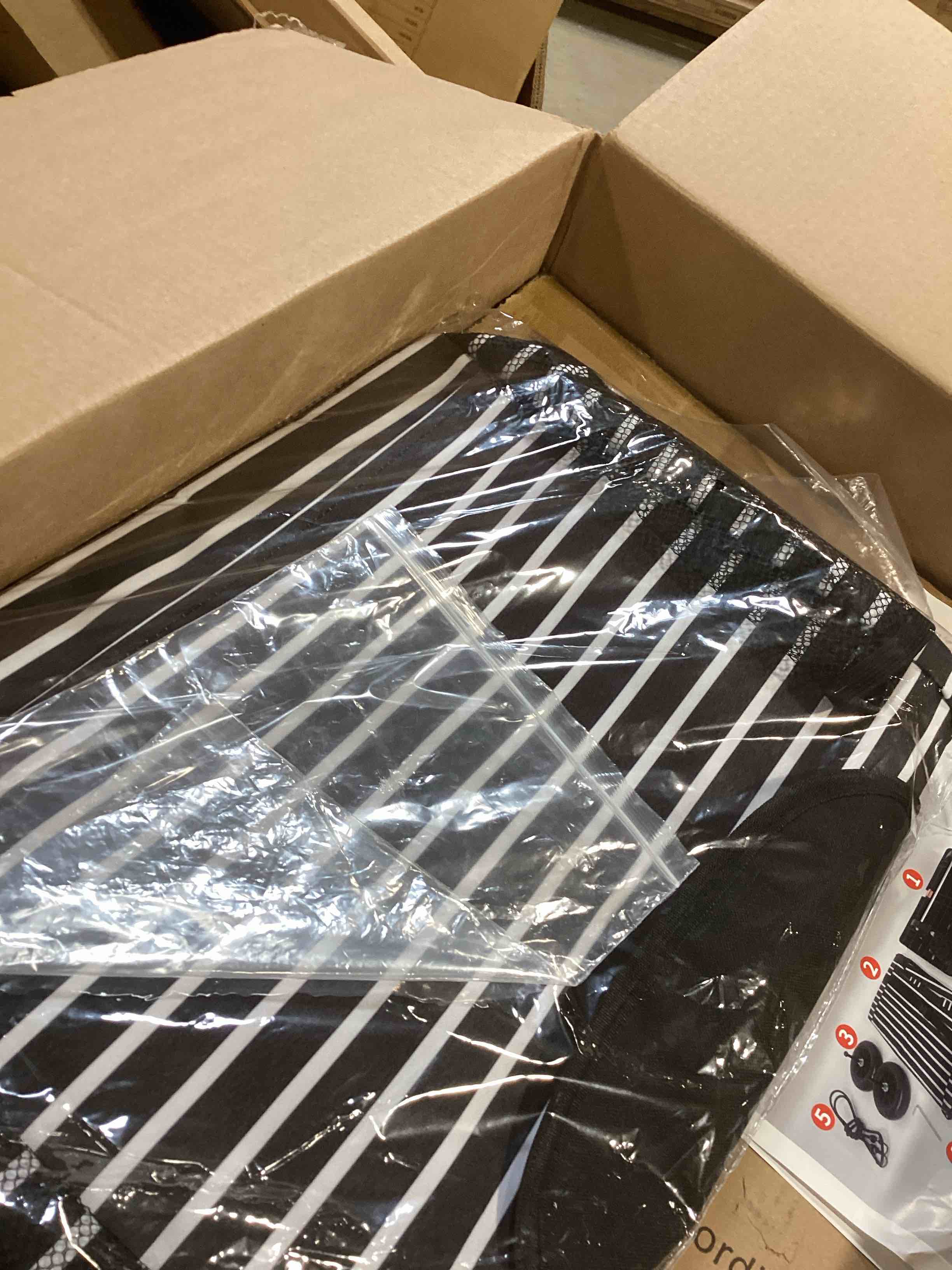https://s3.amazonaws.com/lotting-images-prod/bidfta/PPE2754815_1759172644767.jpeg