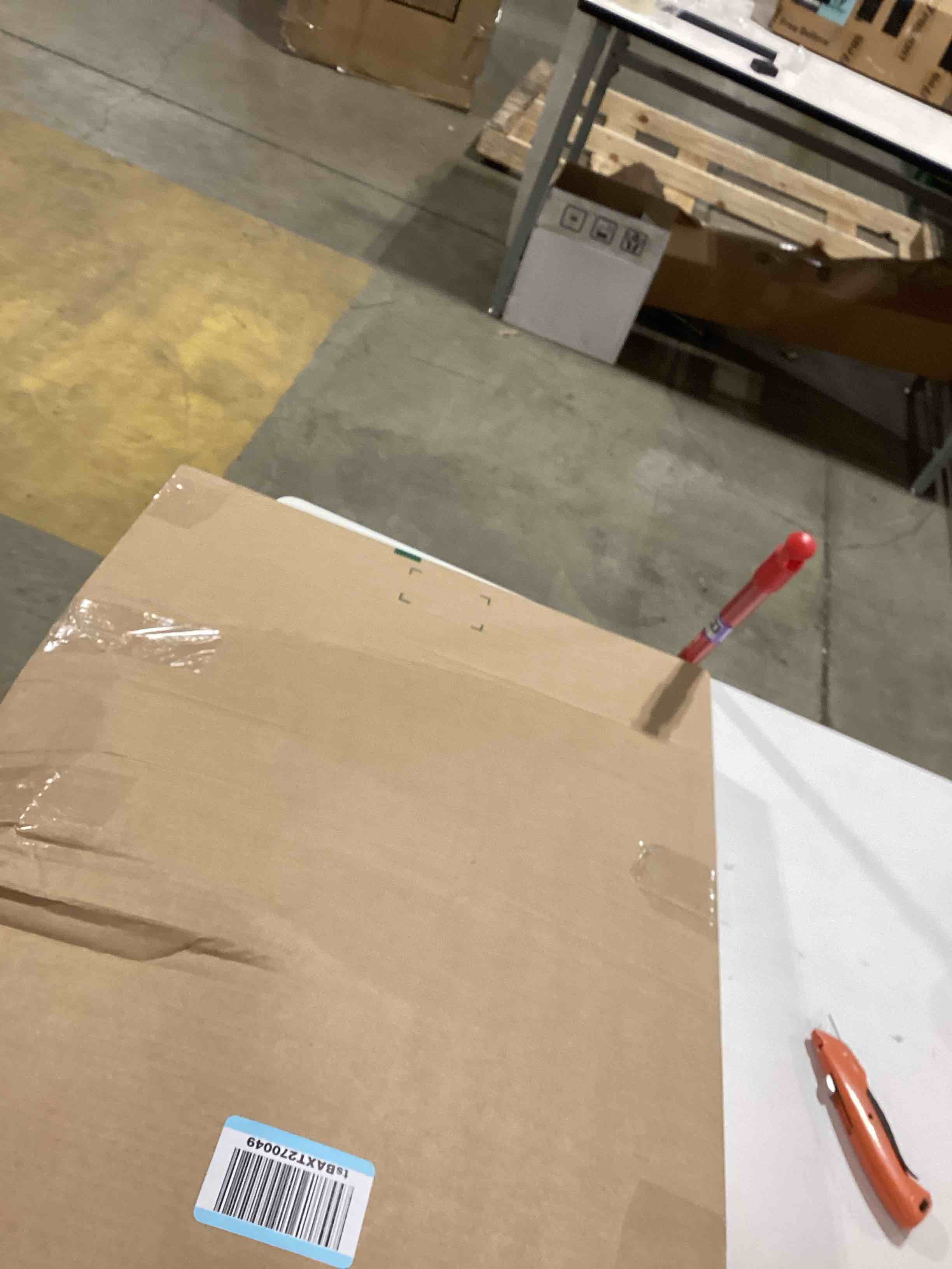 https://s3.amazonaws.com/lotting-images-prod/bidfta/PPE2754842_1759231201228.jpeg