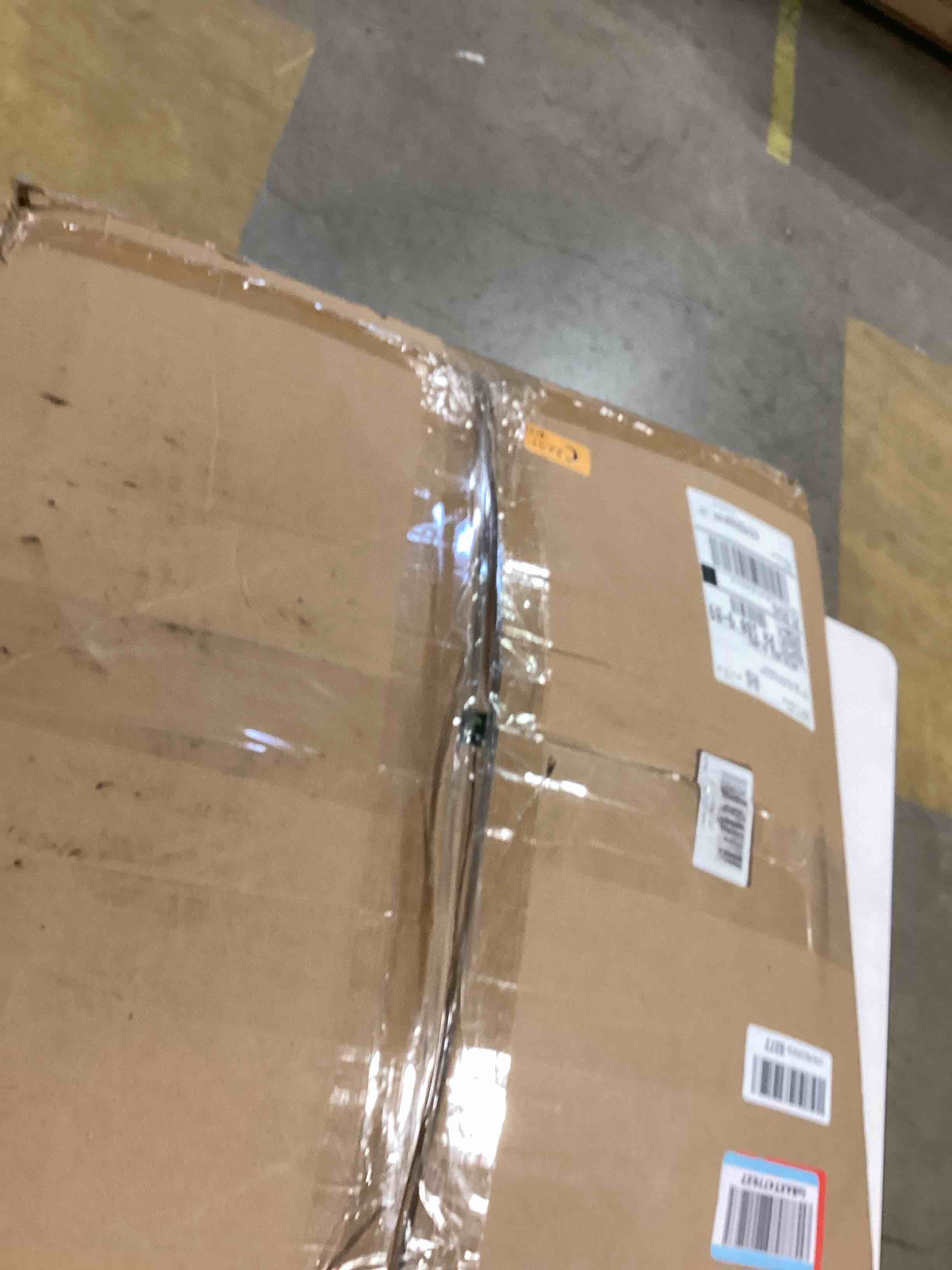 https://s3.amazonaws.com/lotting-images-prod/bidfta/PPE2754899_1759236713200.jpeg