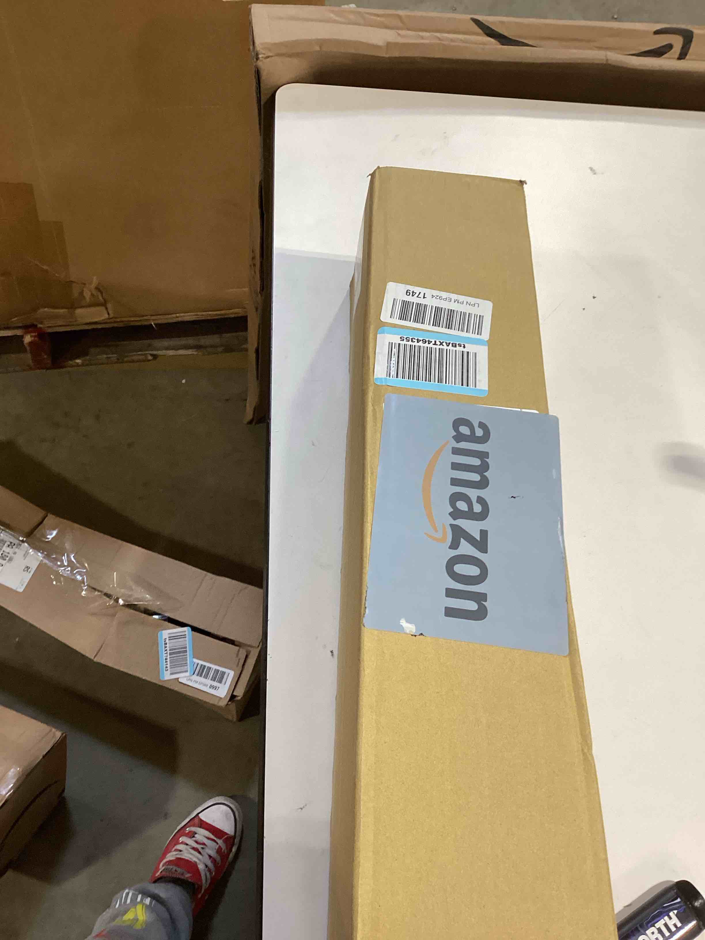 https://s3.amazonaws.com/lotting-images-prod/bidfta/PPE2754923_1759242587835.jpeg