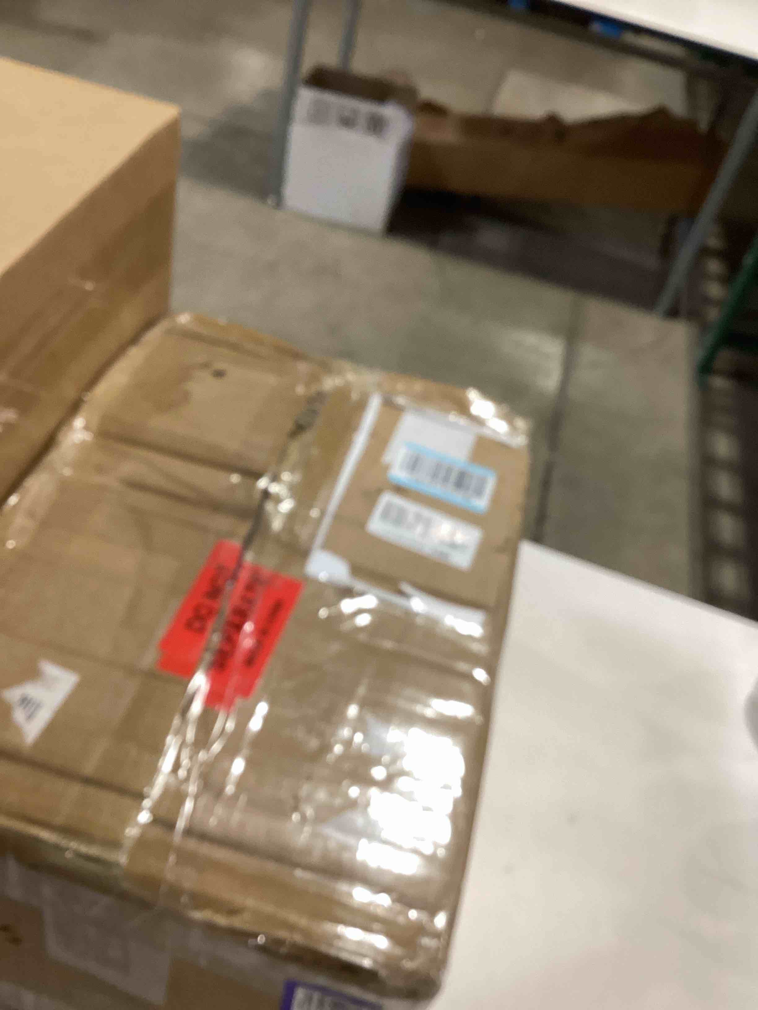 https://s3.amazonaws.com/lotting-images-prod/bidfta/PPE2754939_1759244235616.jpeg